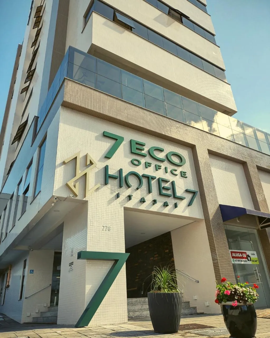 Property building in Hotel 7 Itajaí