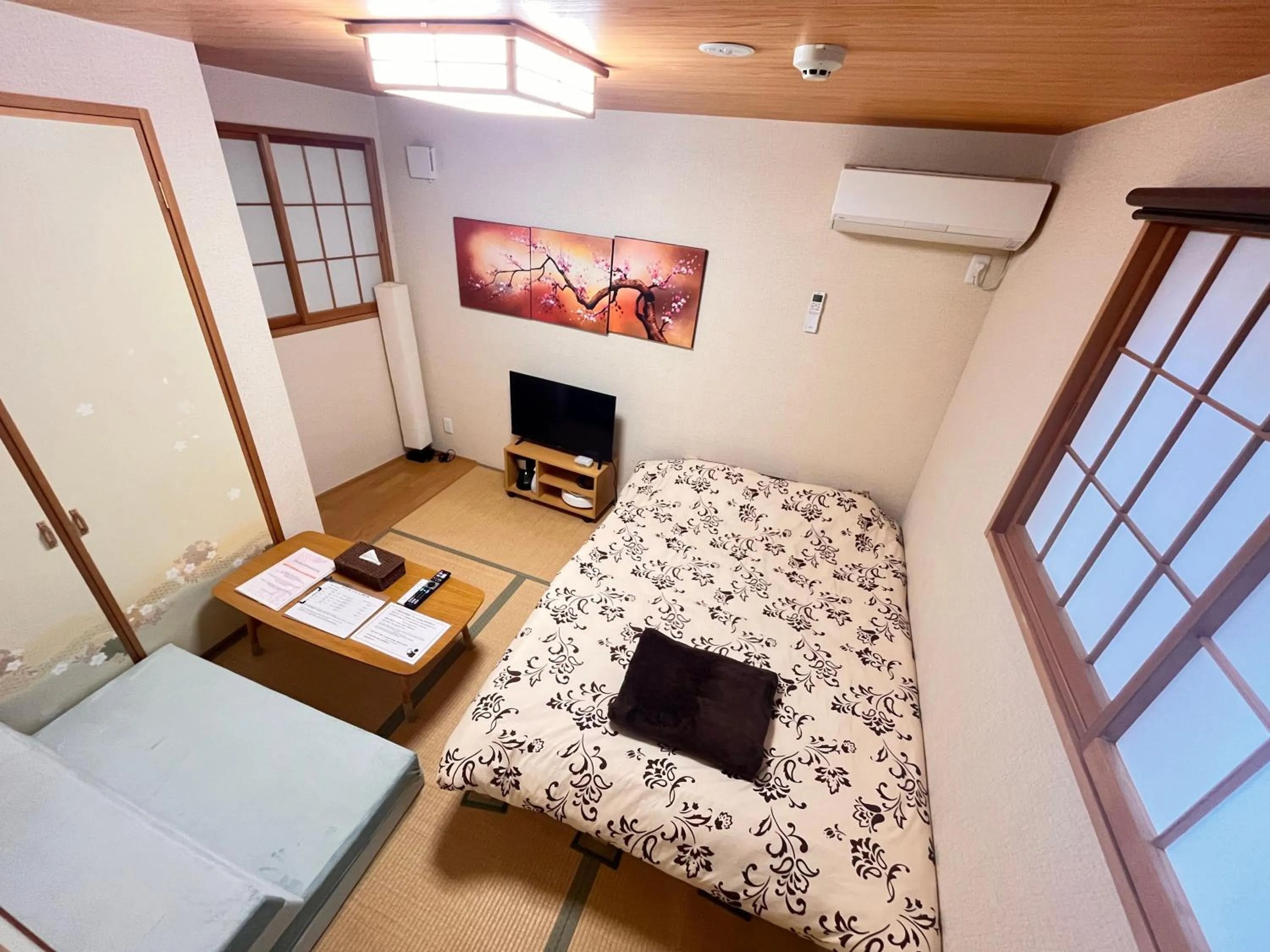 Bed in Hotel EL Shinjuku 6