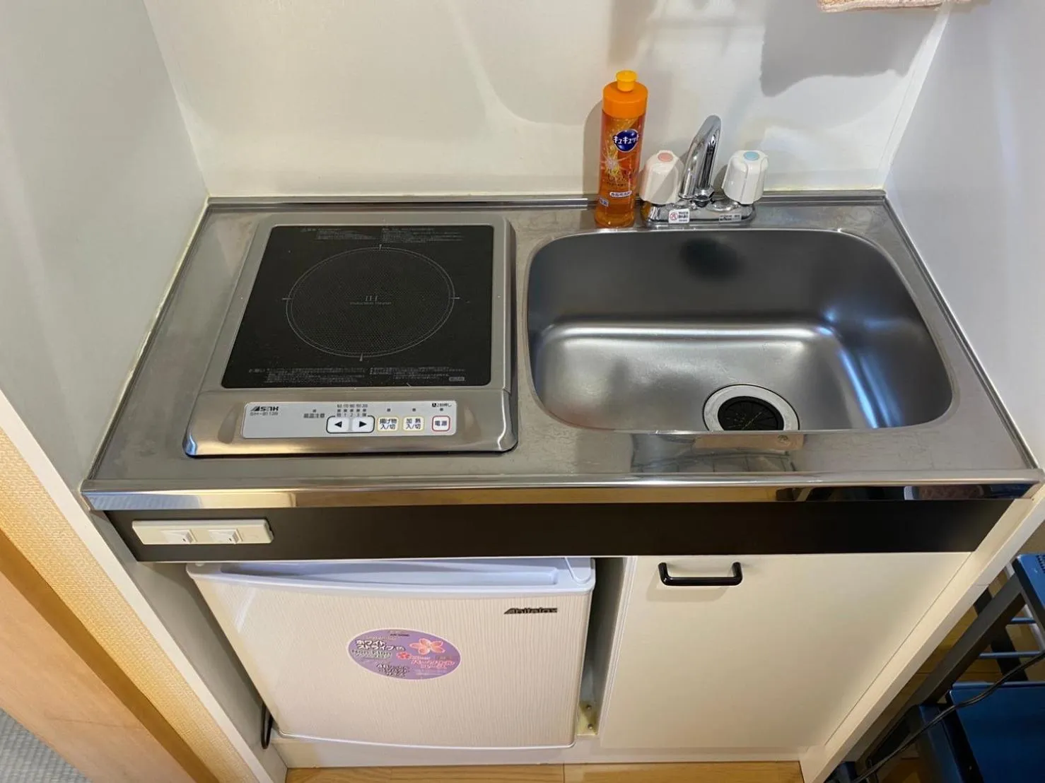 Photo of the whole room in Hotel EL Shinjuku 6