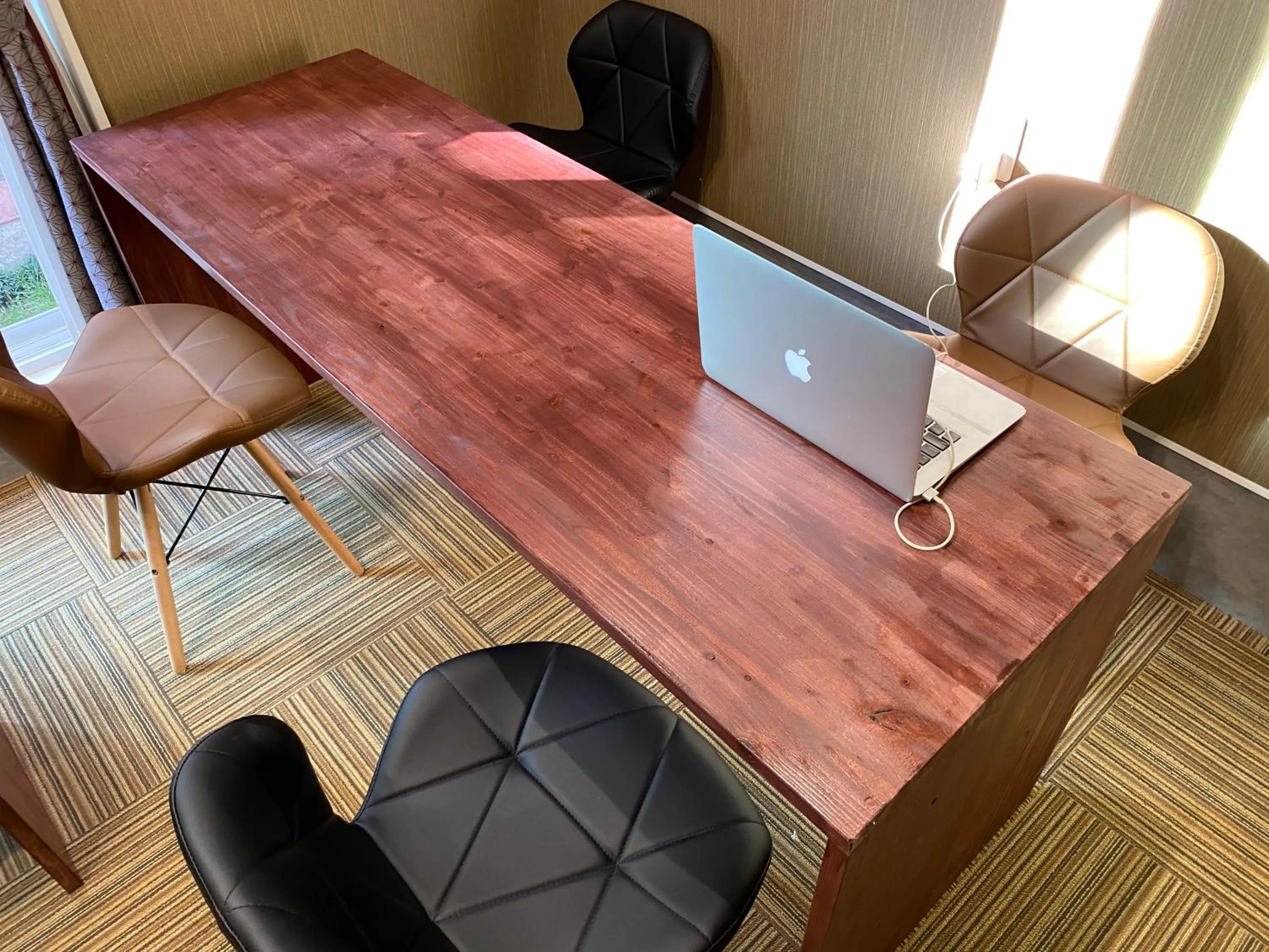 Communal lounge/ TV room in Hotel EL Shinjuku 6