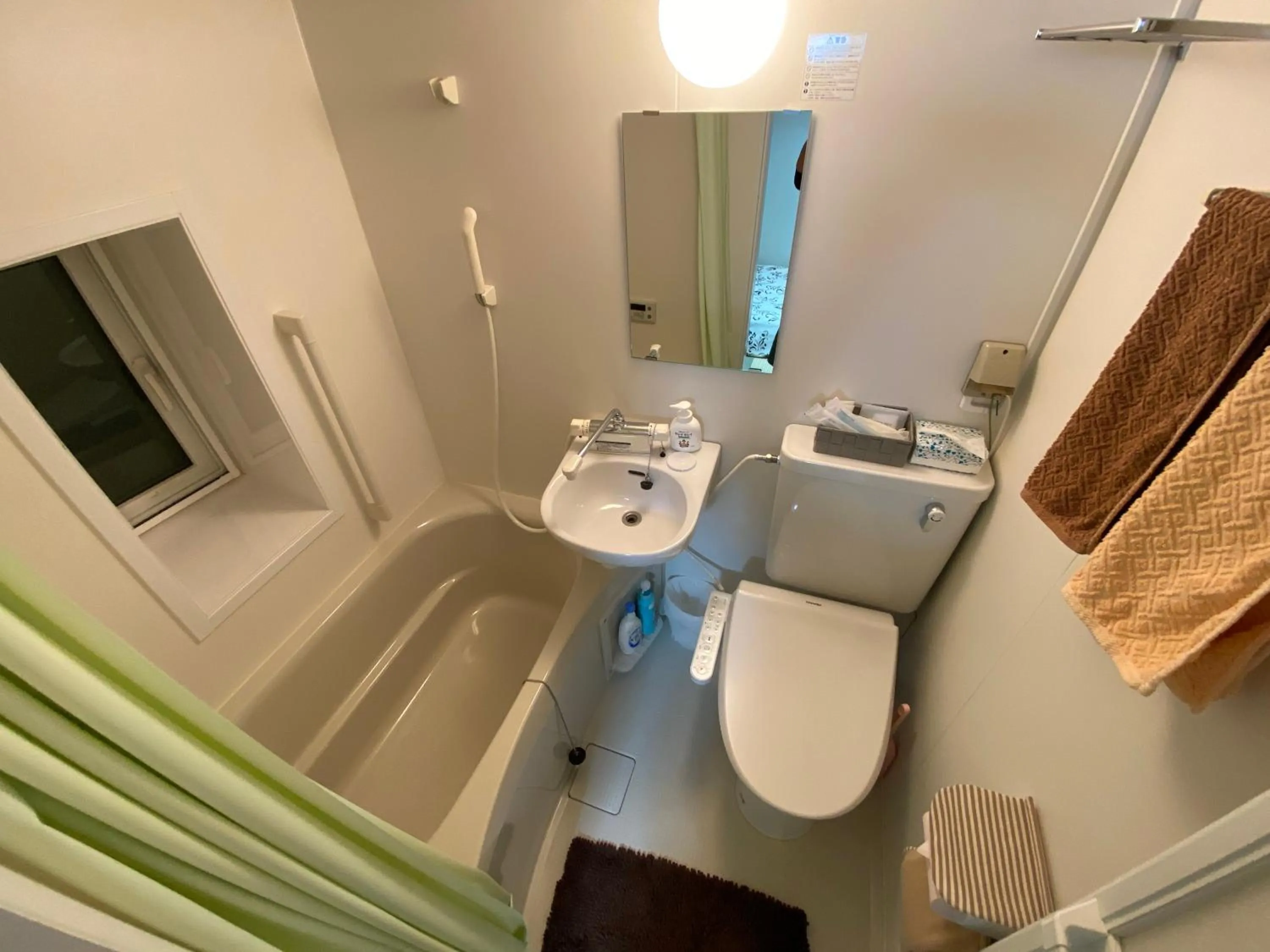 Bathroom in Hotel EL Shinjuku 6