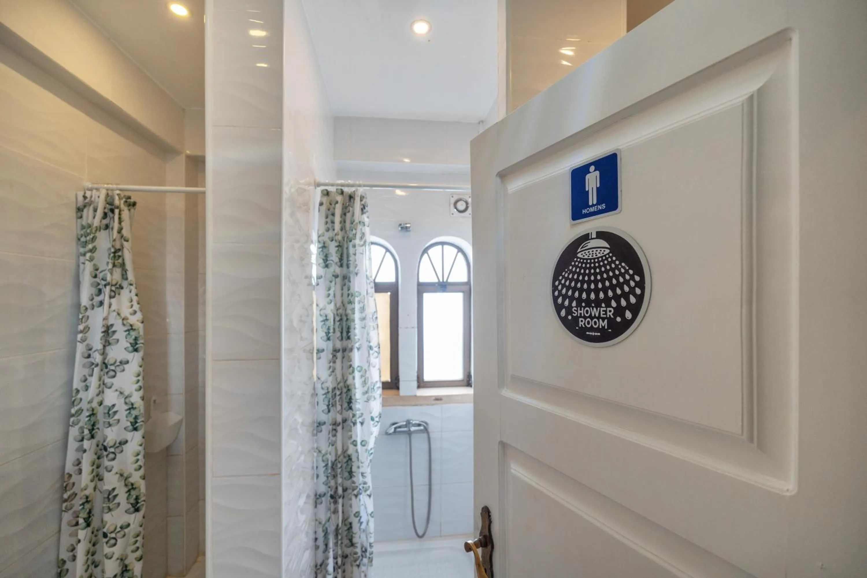 Blife Sun Hostel & Rooms