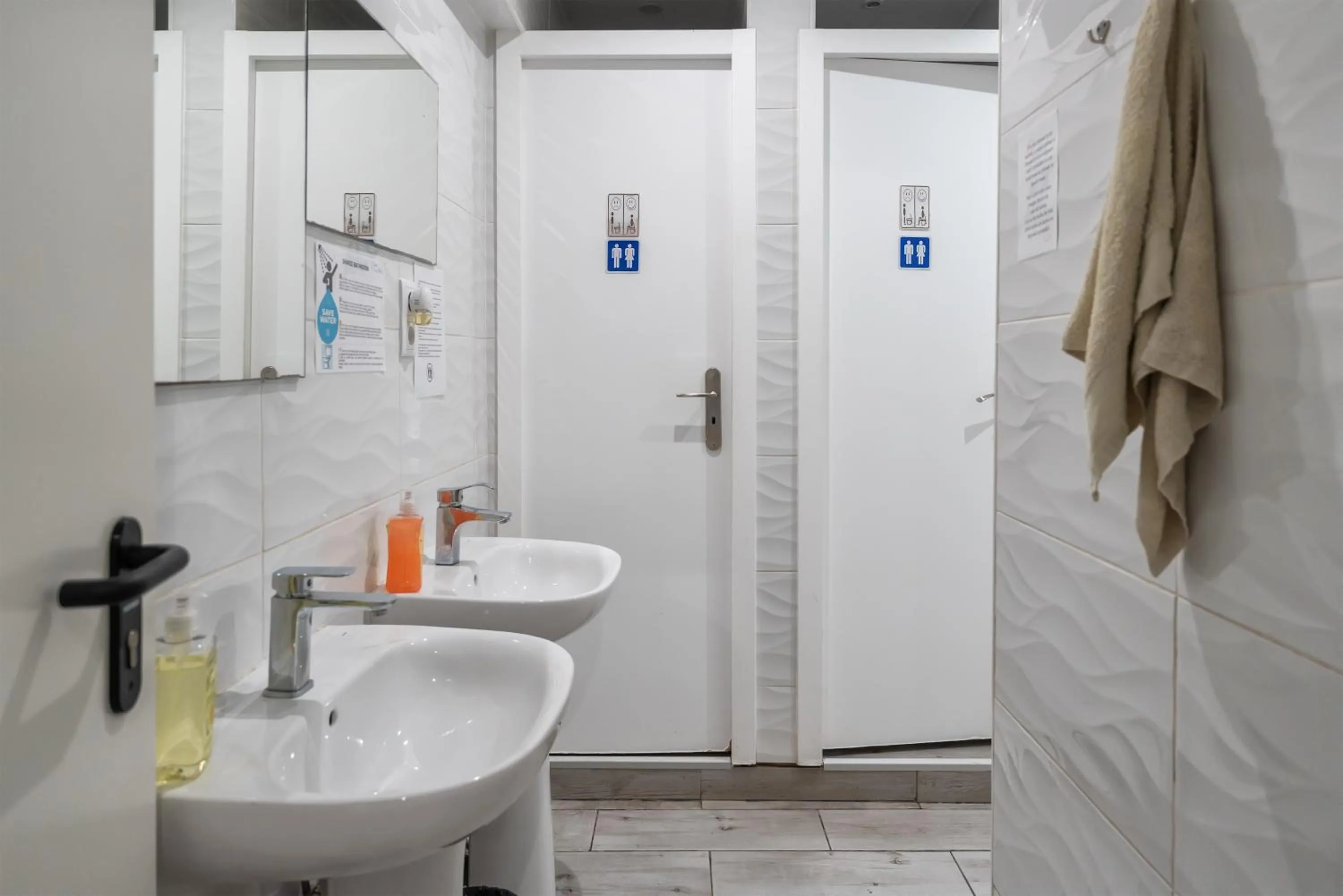 Blife Sun Hostel & Rooms