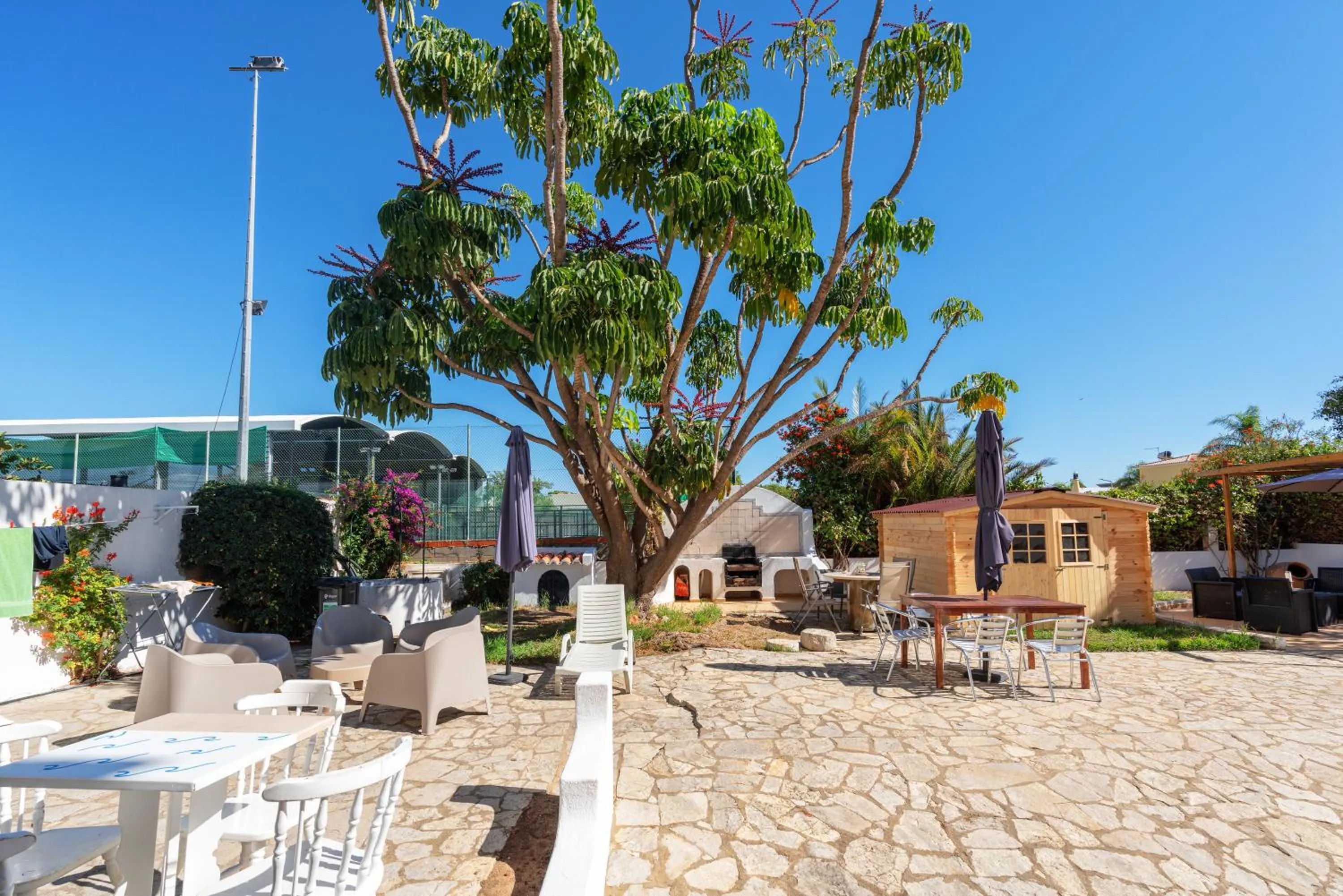 Blife Sun Hostel & Rooms