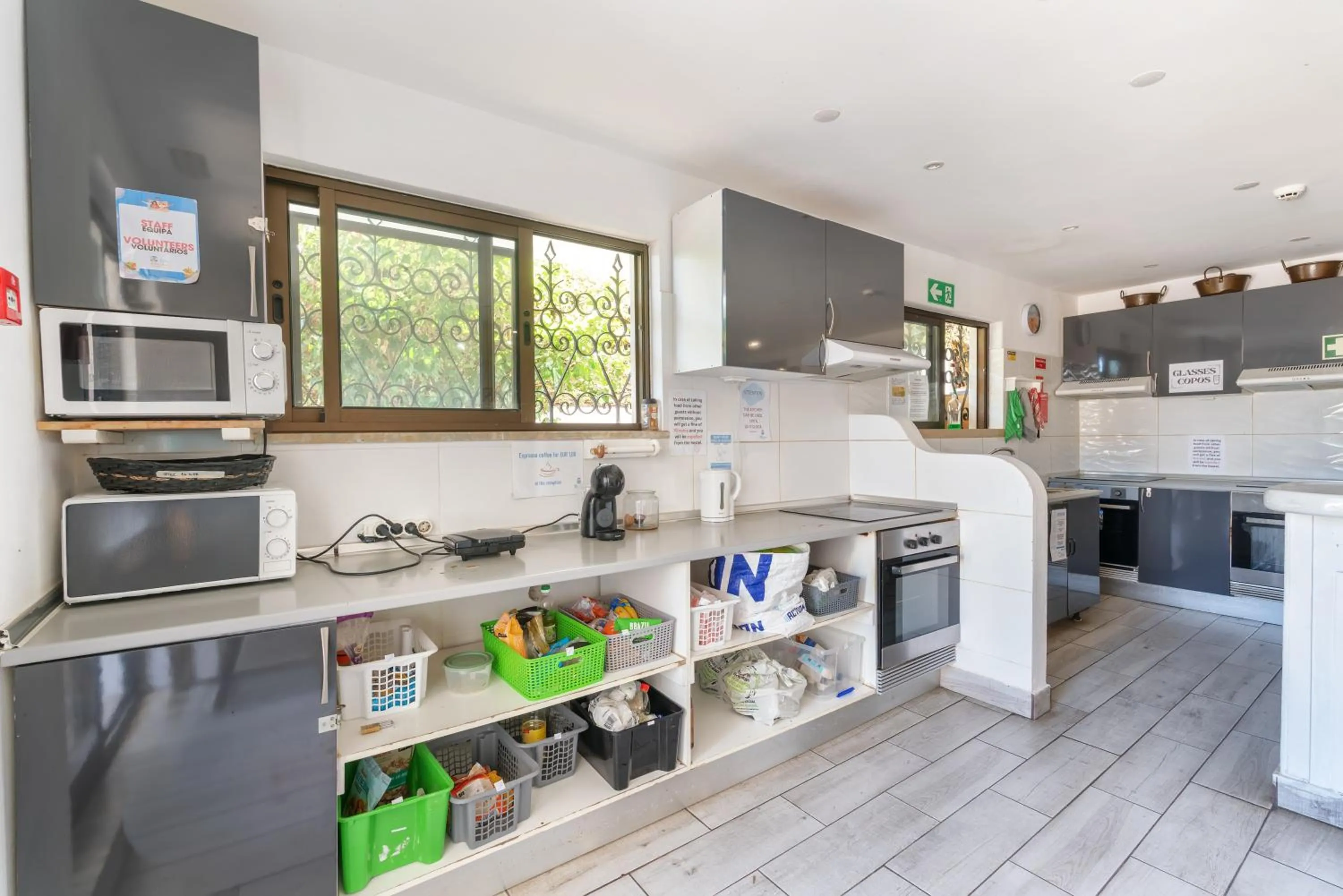 Blife Sun Hostel & Rooms