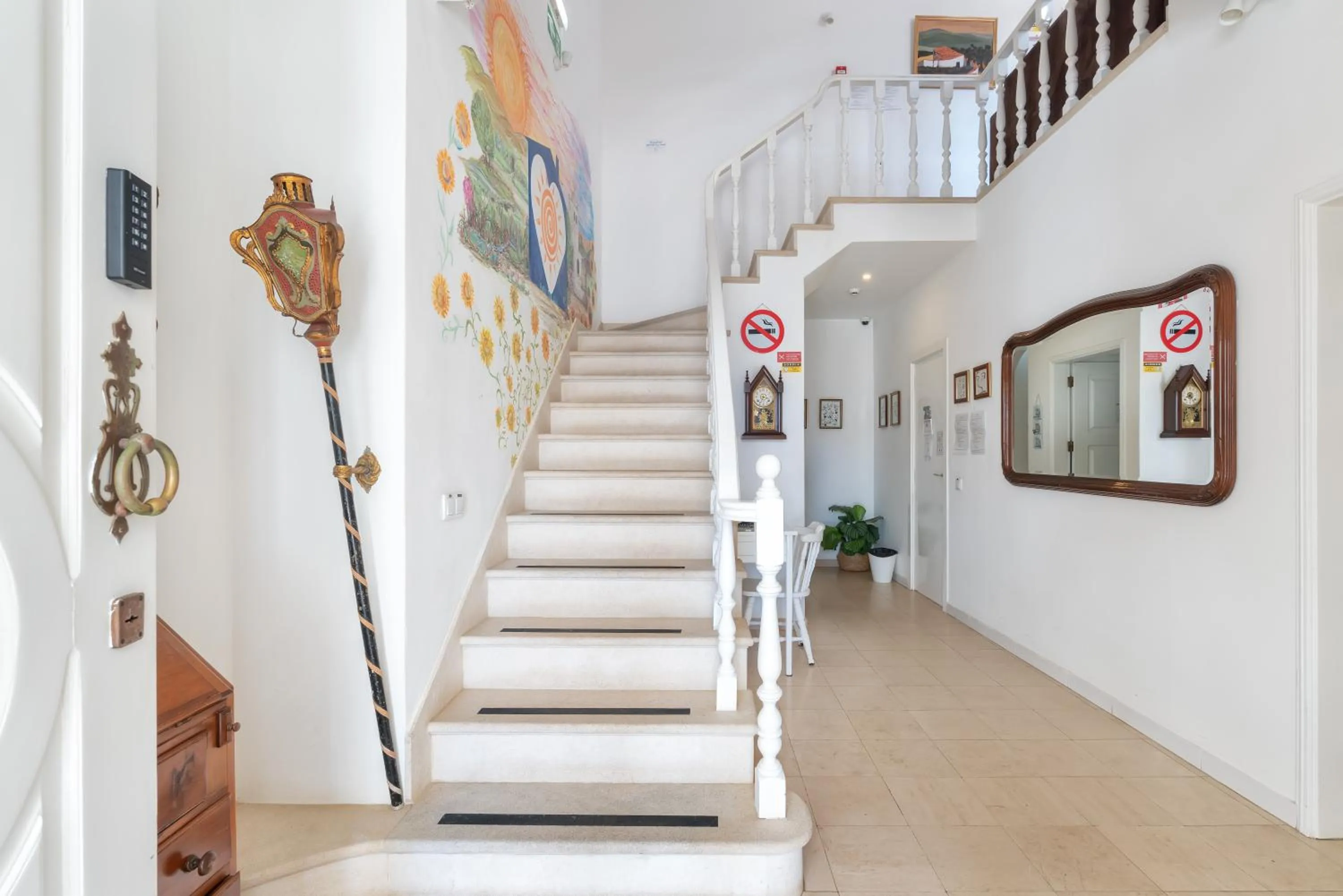 Blife Sun Hostel & Rooms