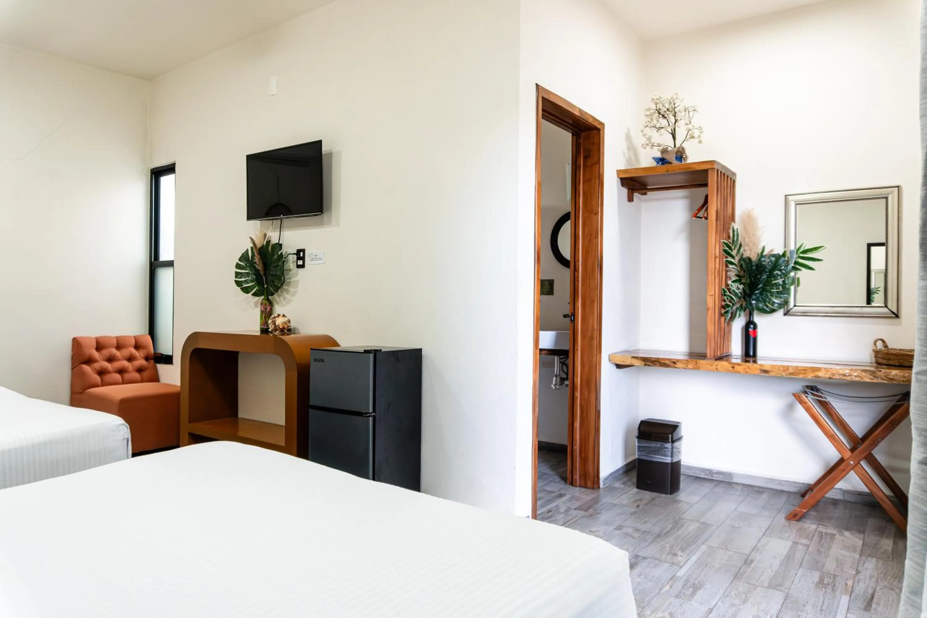 Photo of the whole room in Hotel Brisas Bacalar