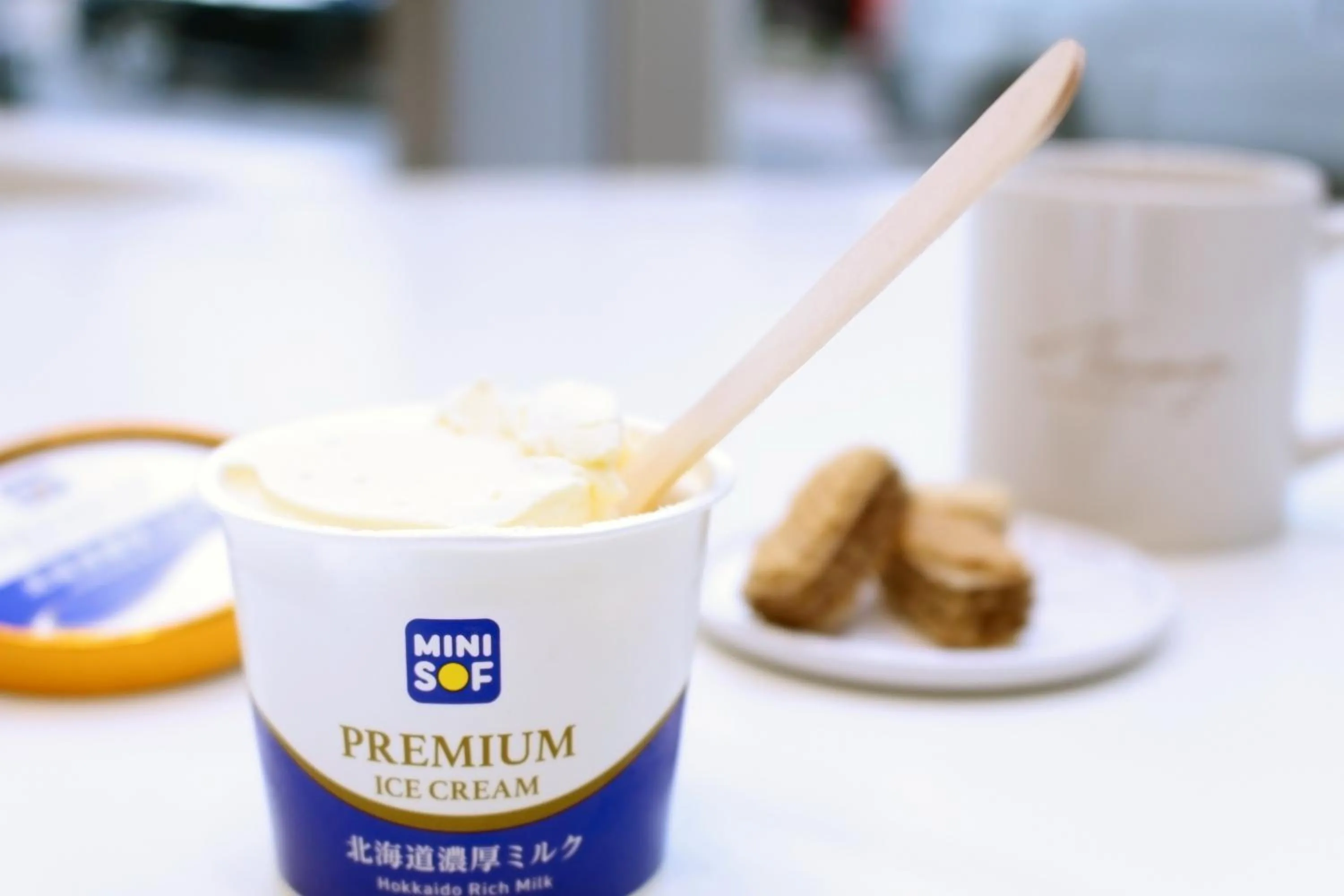 vending machine in KOKO HOTEL Ginza-1chome