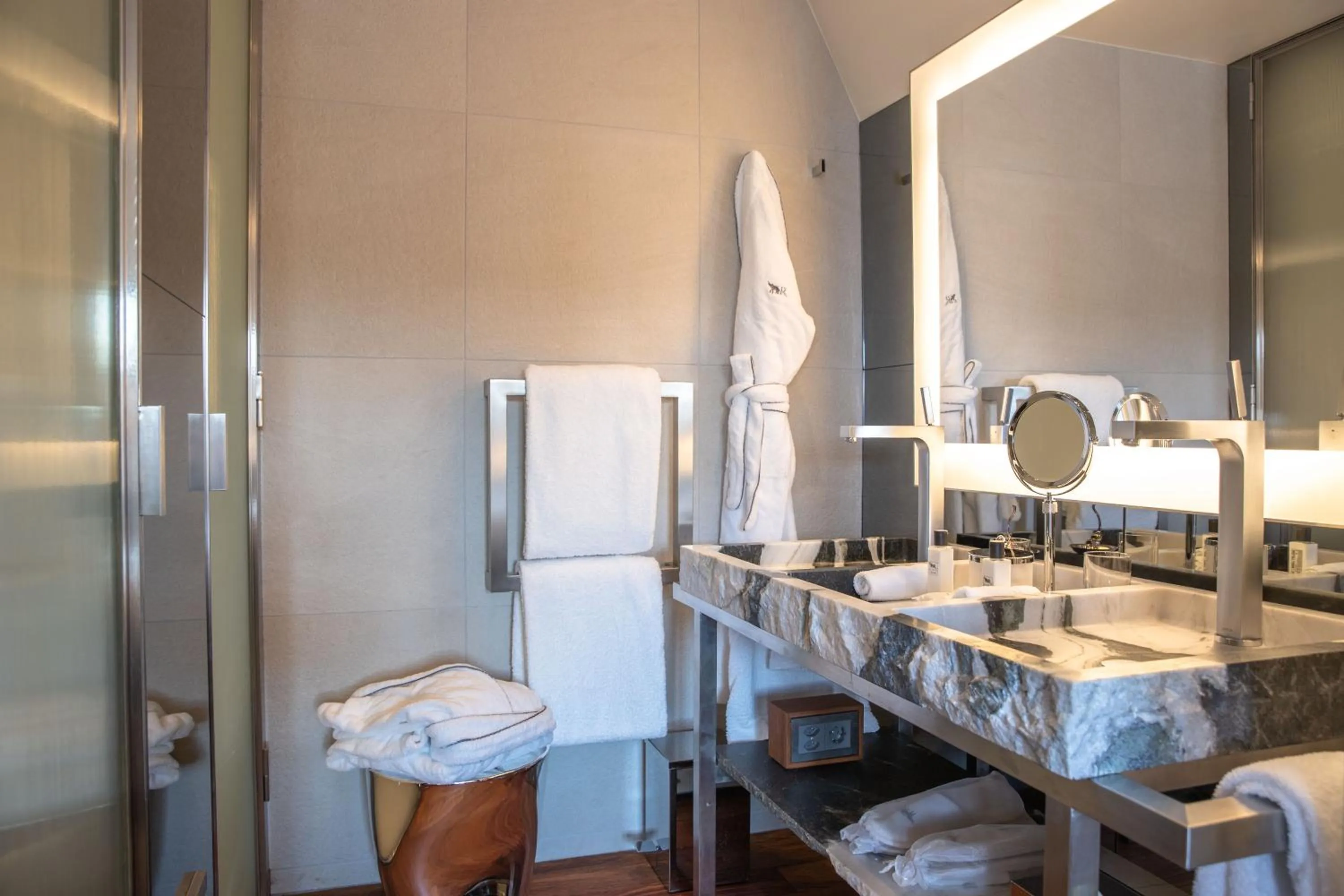 Bathroom in La Réserve Eden au Lac Zurich