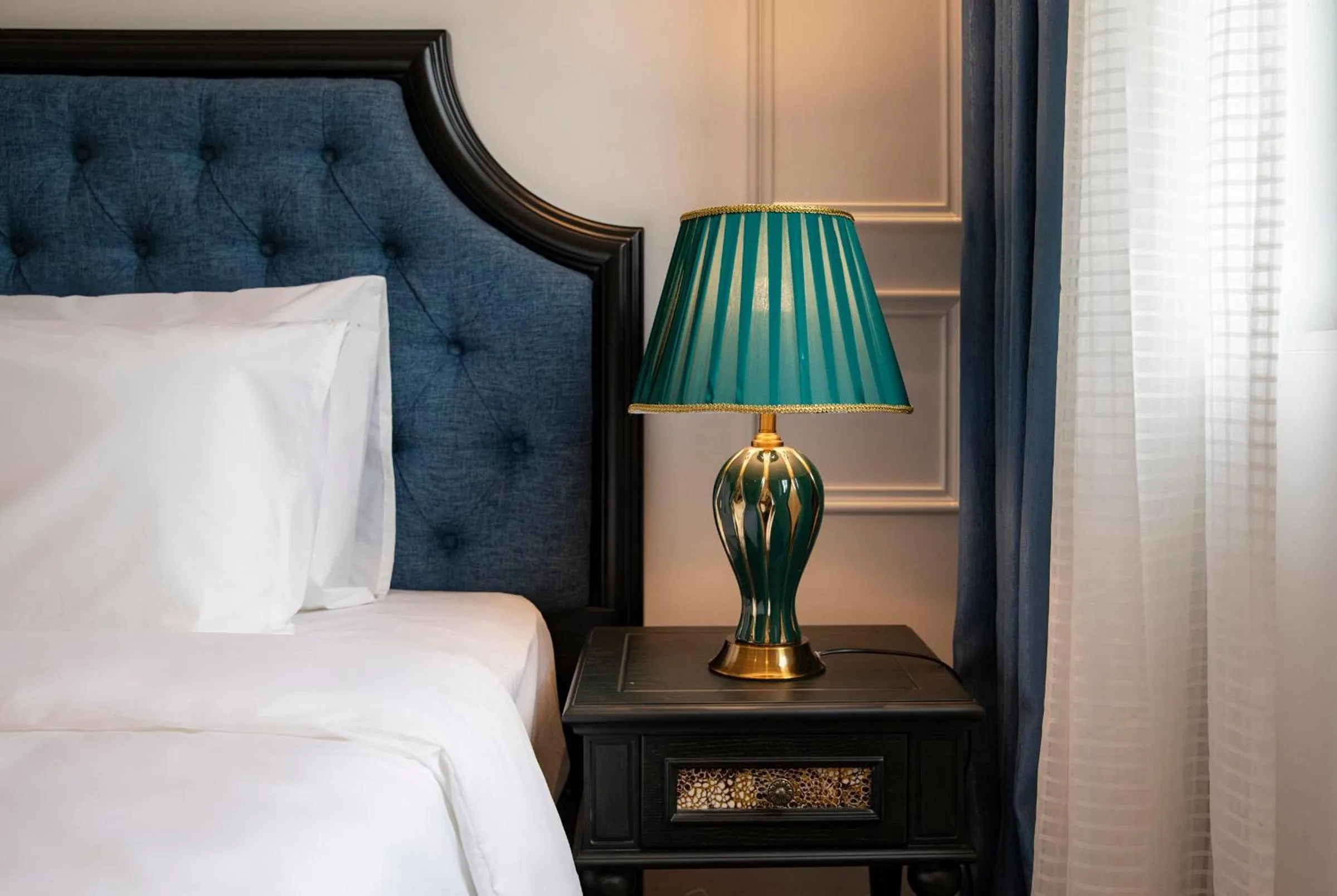 Breakfast, Bed in Ha Long Essence Hotel