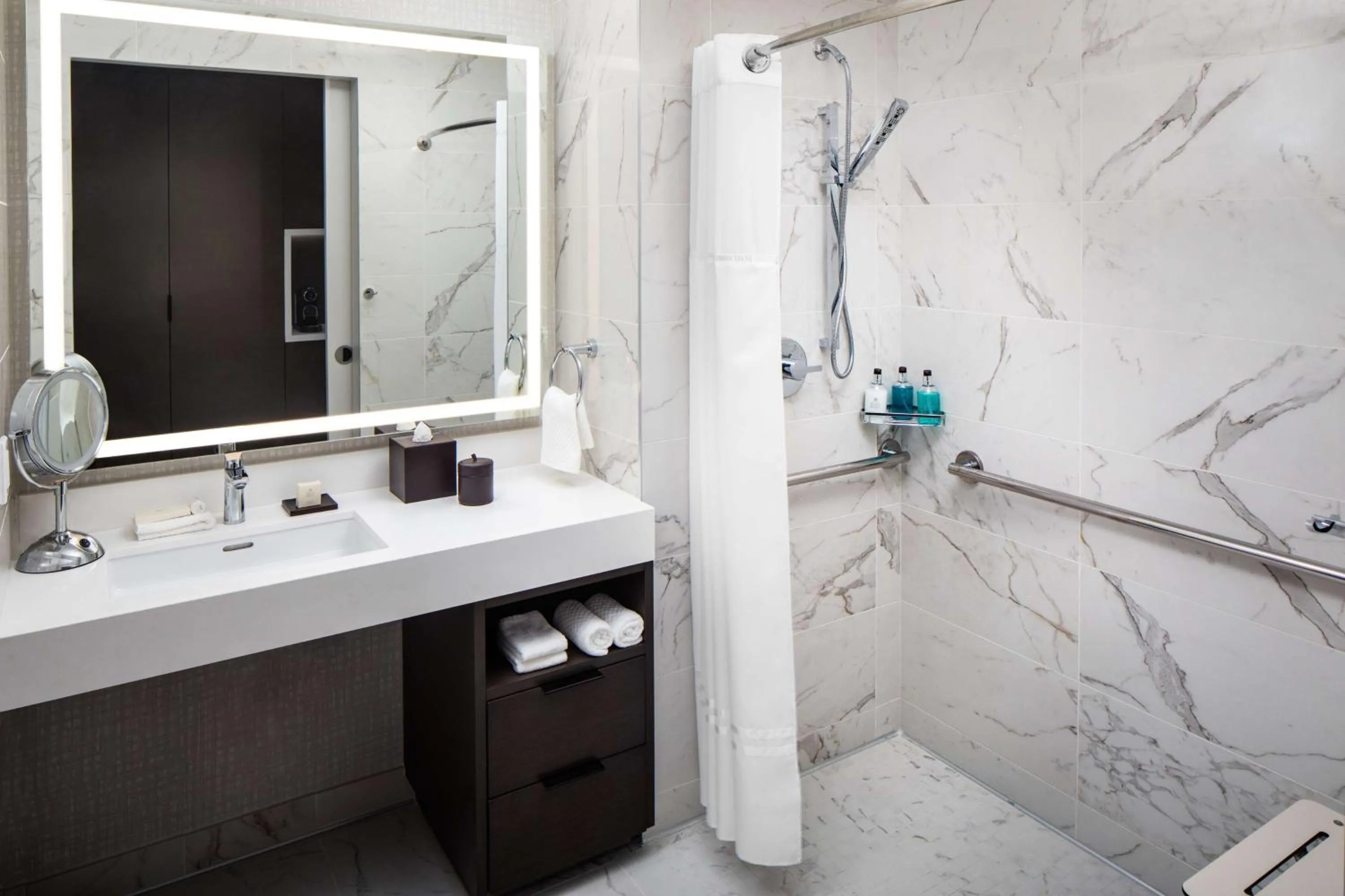 Bathroom in Hilton Miami Aventura