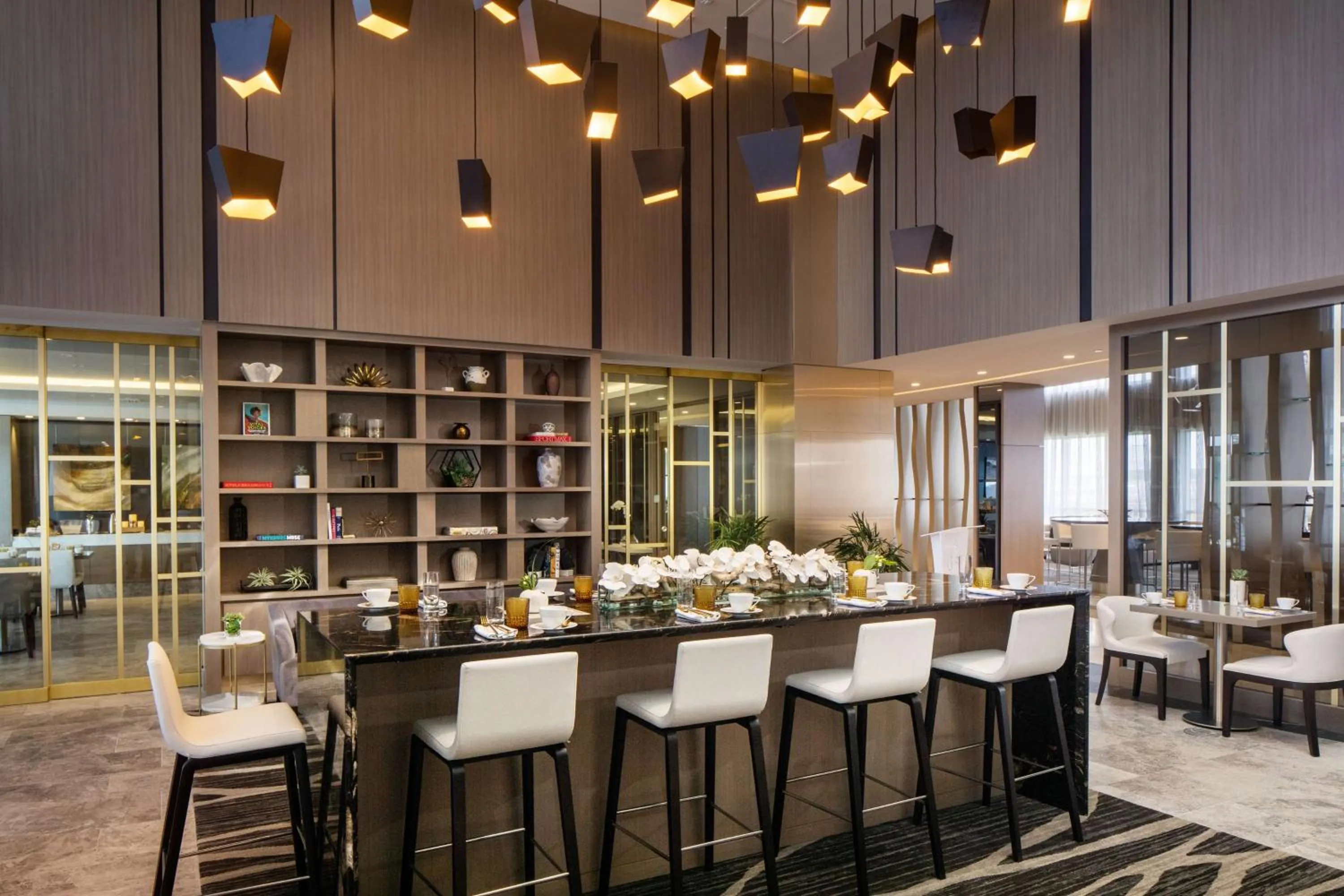 Restaurant/places to eat in Hilton Miami Aventura
