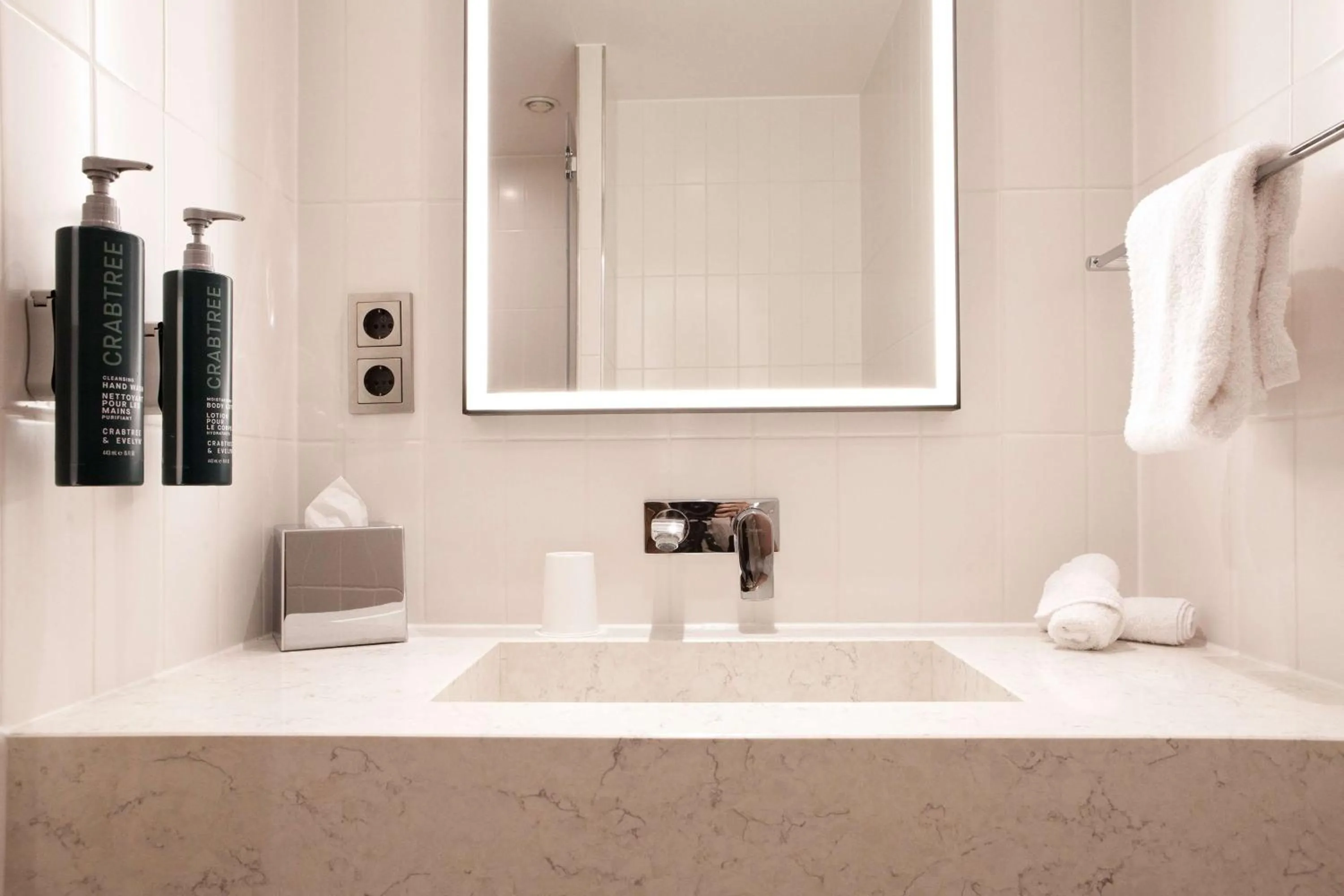 Bathroom in Hilton Garden Inn Munich Messe