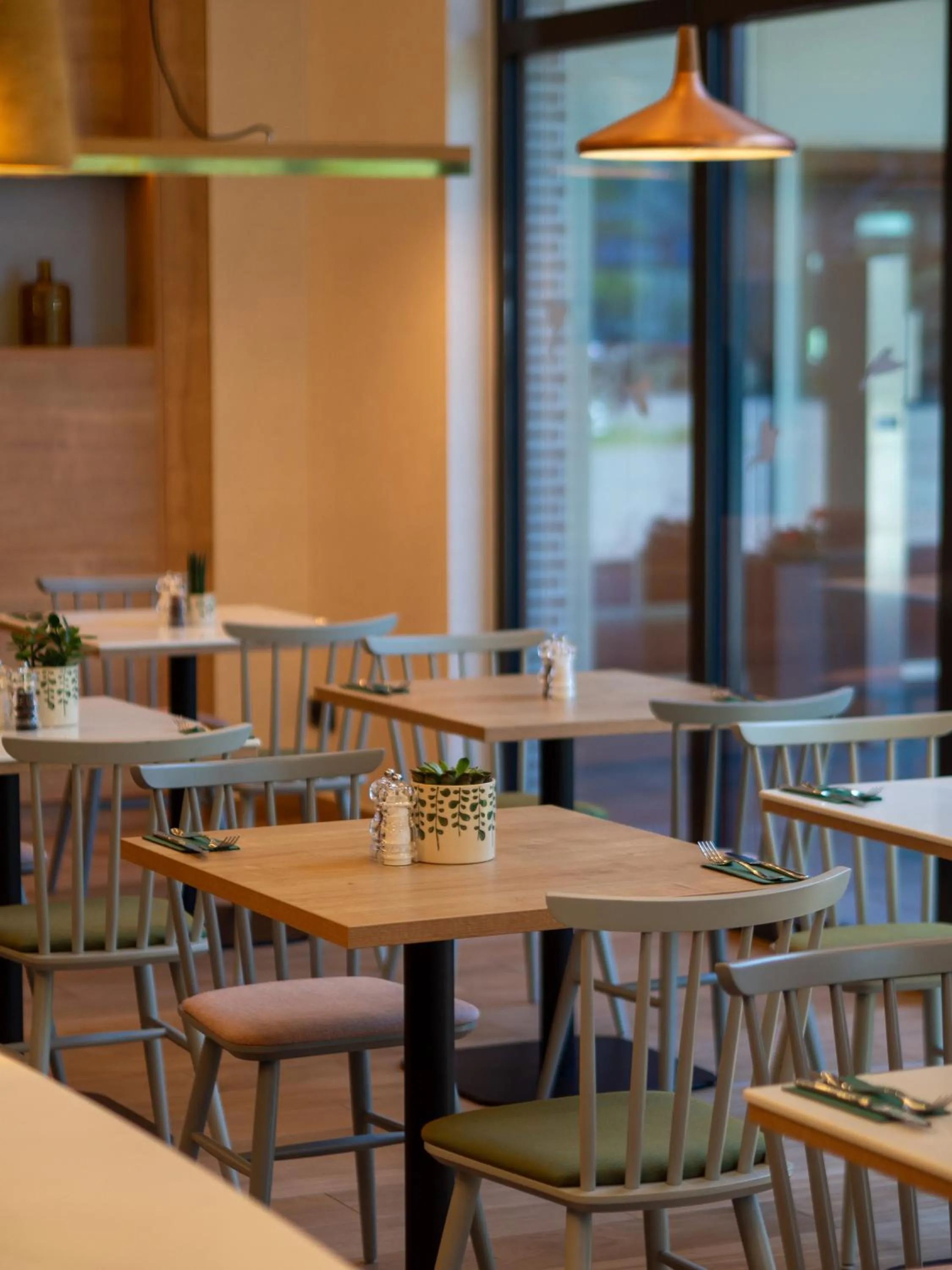 Restaurant/places to eat in Hilton Garden Inn Munich Messe