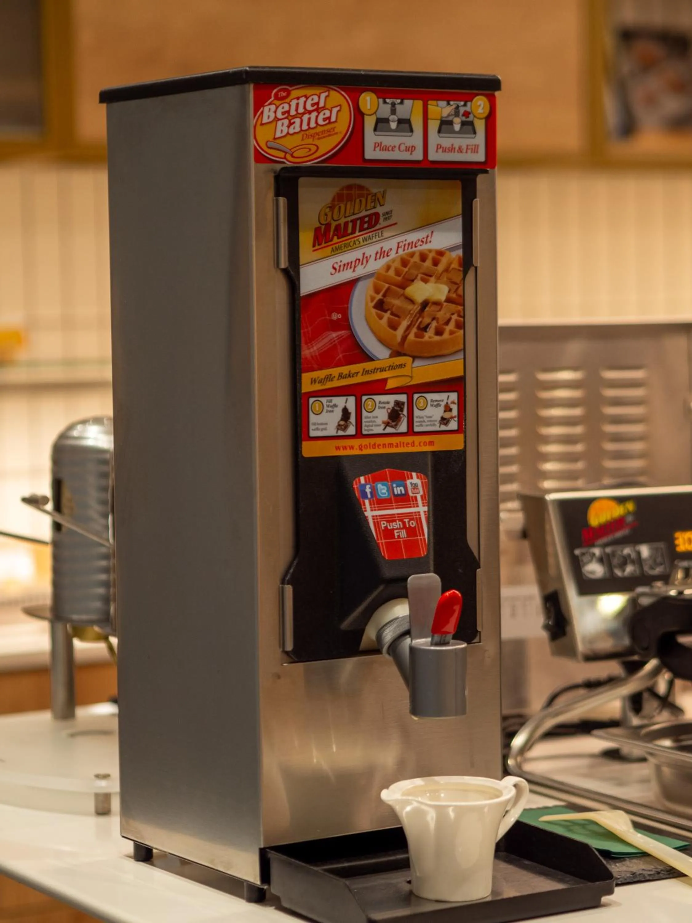 Coffee/tea facilities in Hilton Garden Inn Munich Messe