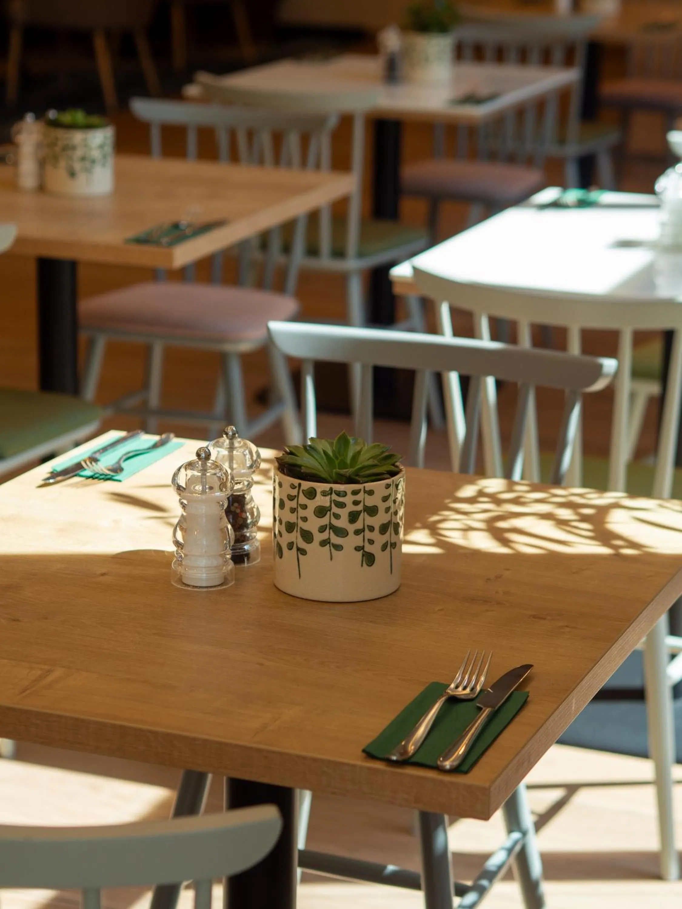 Restaurant/places to eat in Hilton Garden Inn Munich Messe