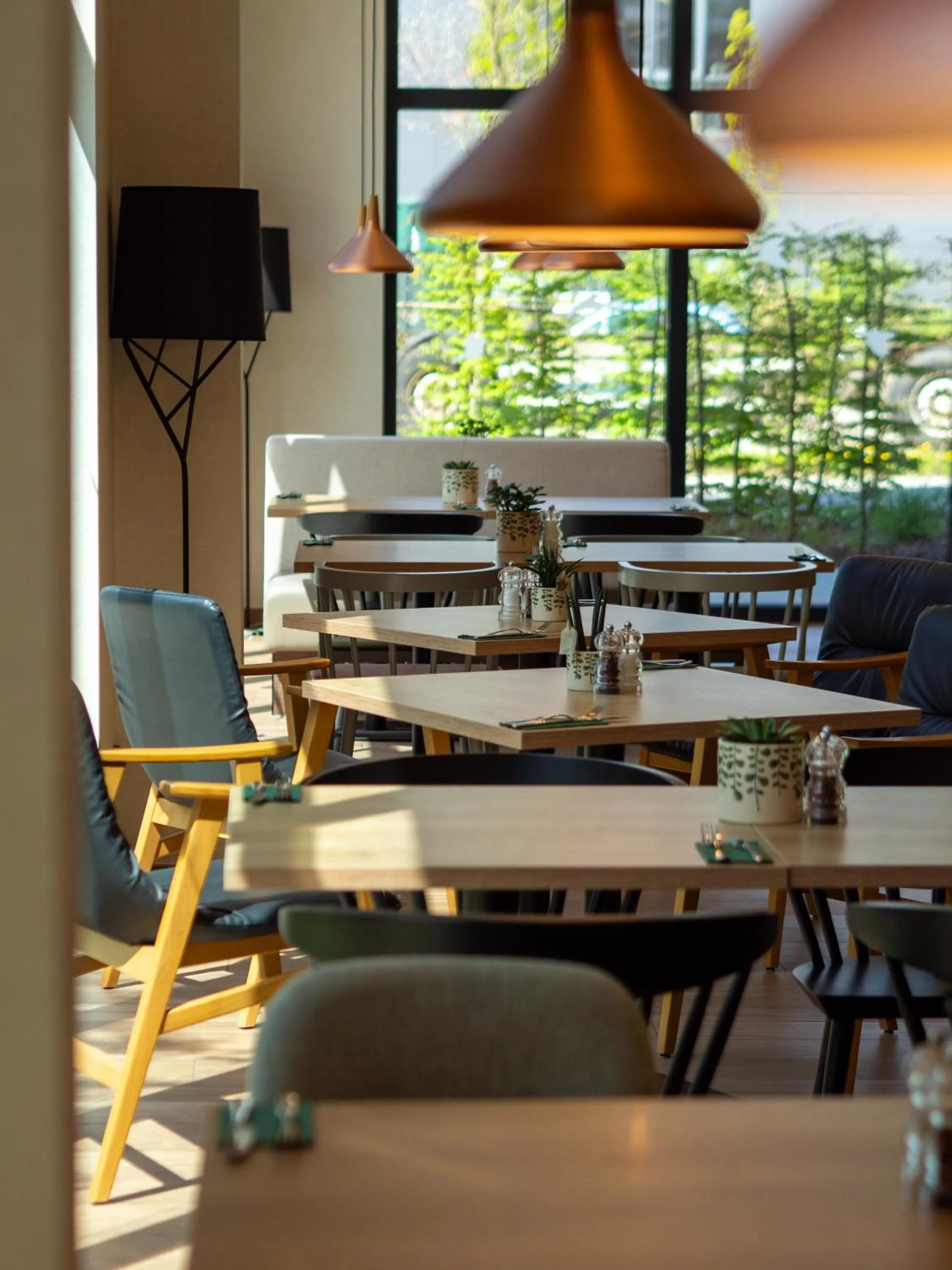 Restaurant/places to eat in Hilton Garden Inn Munich Messe