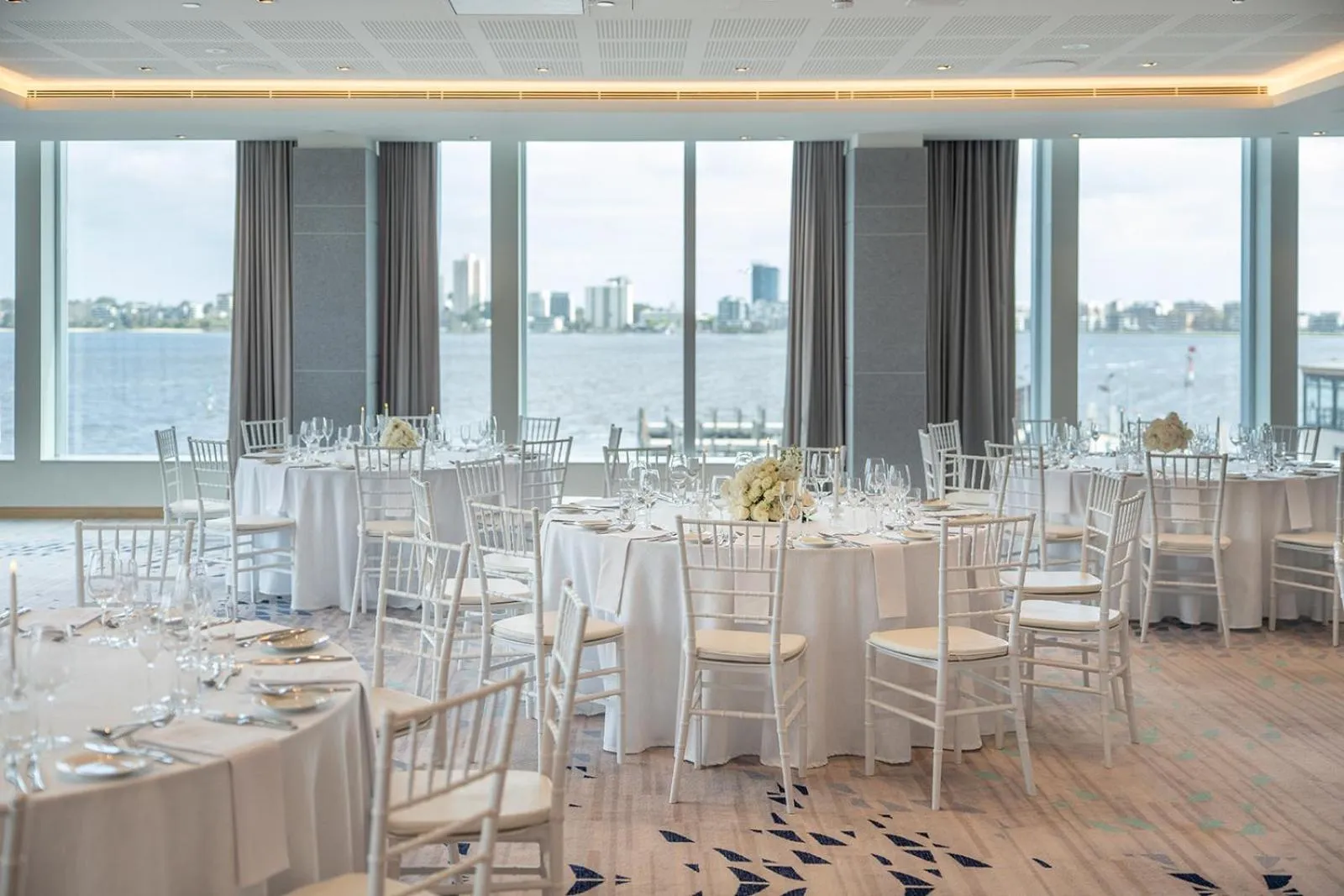 wedding in Doubletree By Hilton Perth Waterfront