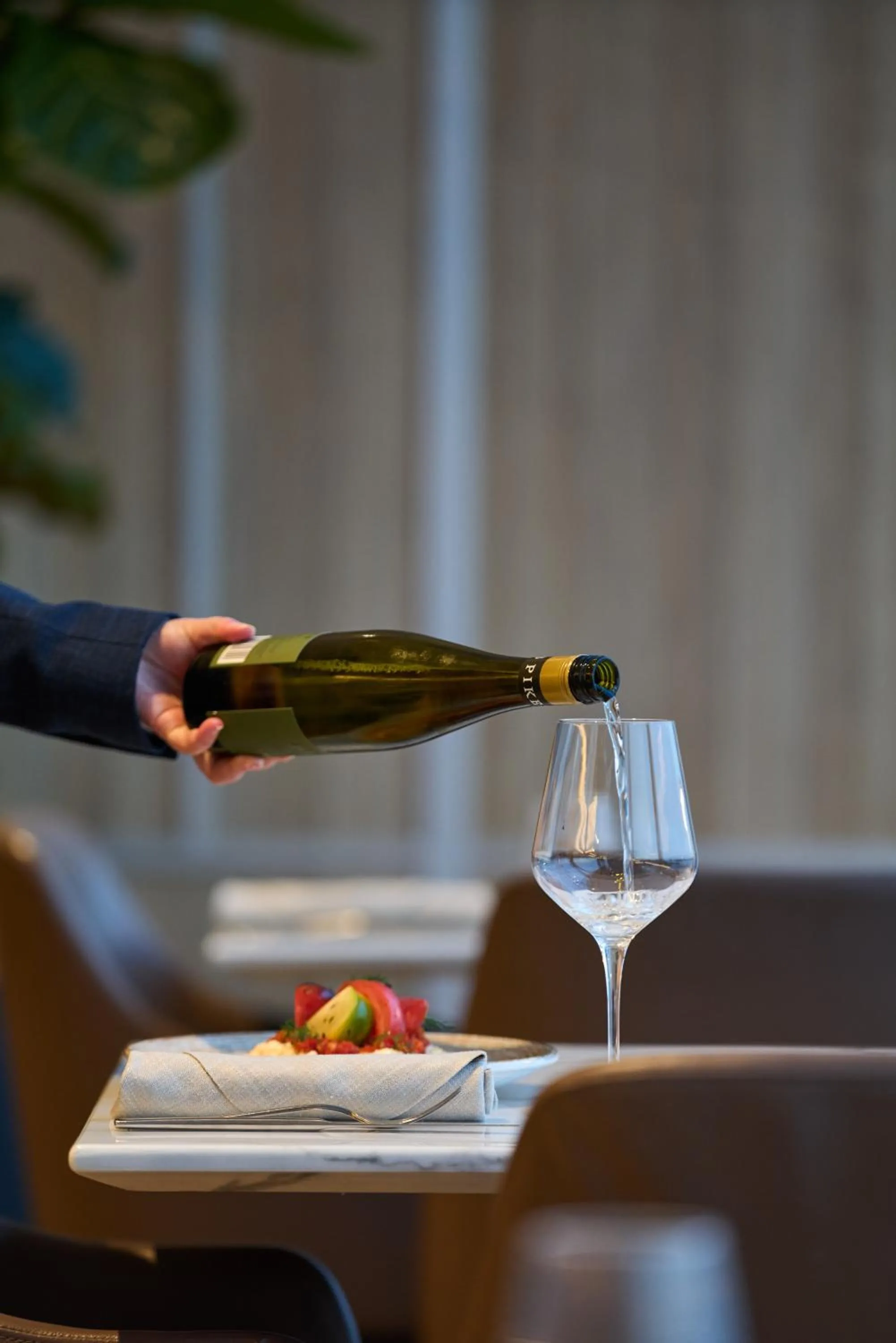 Restaurant/places to eat in Doubletree By Hilton Perth Waterfront