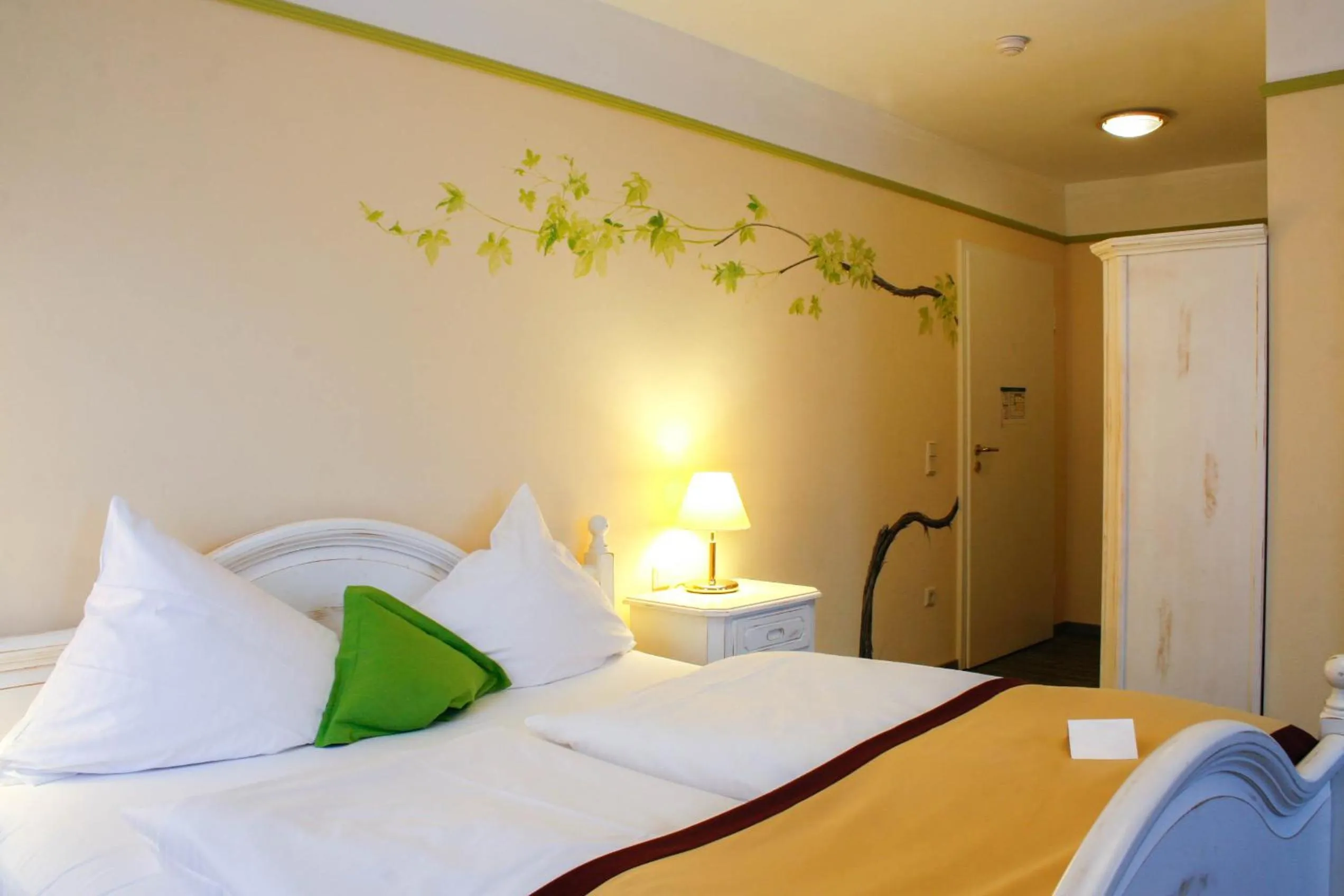 Photo of the whole room, Bed in Hotel Speeter