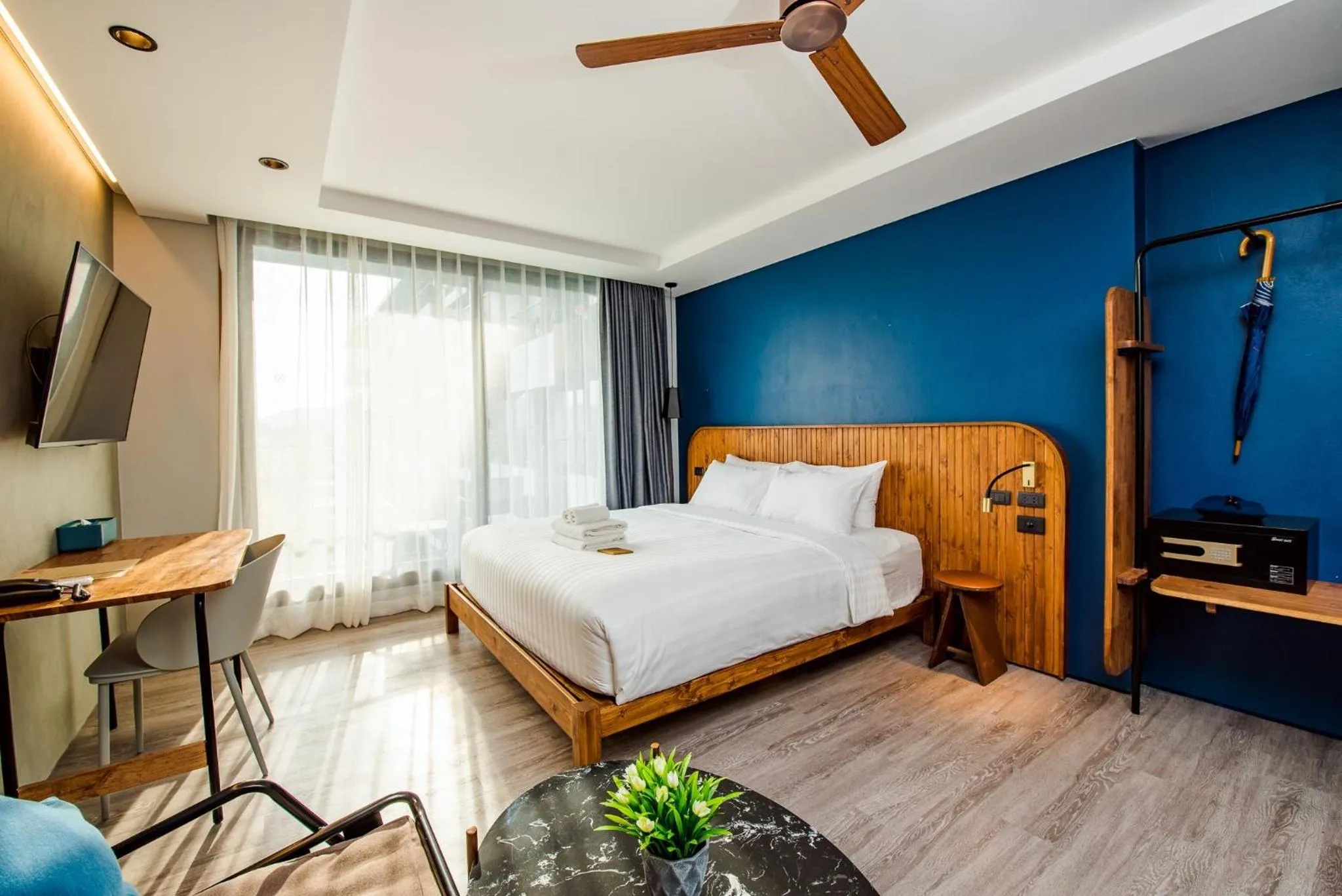 Photo of the whole room, Bed in Seamira House Huahin