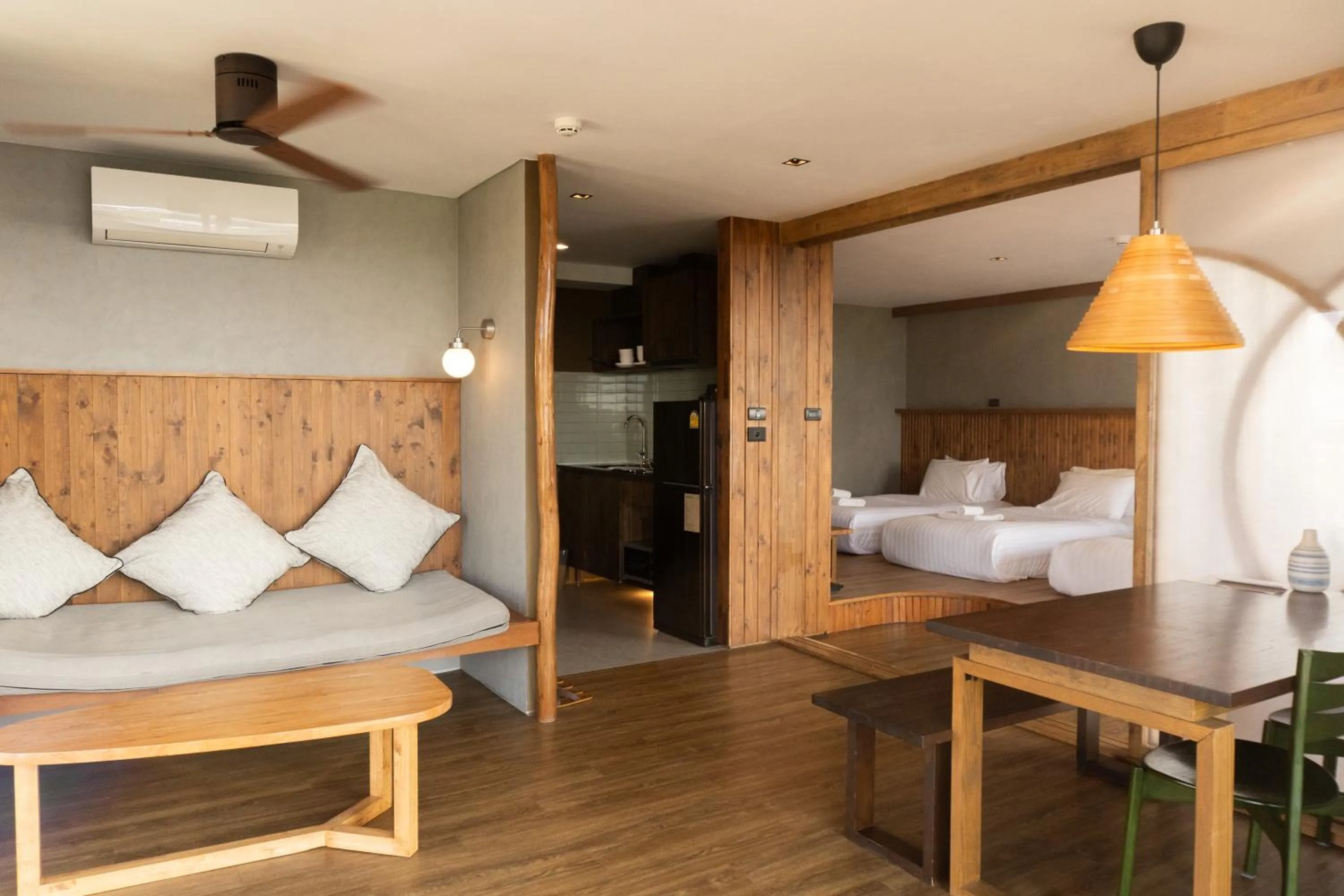 Photo of the whole room, Bed in Seamira House Huahin