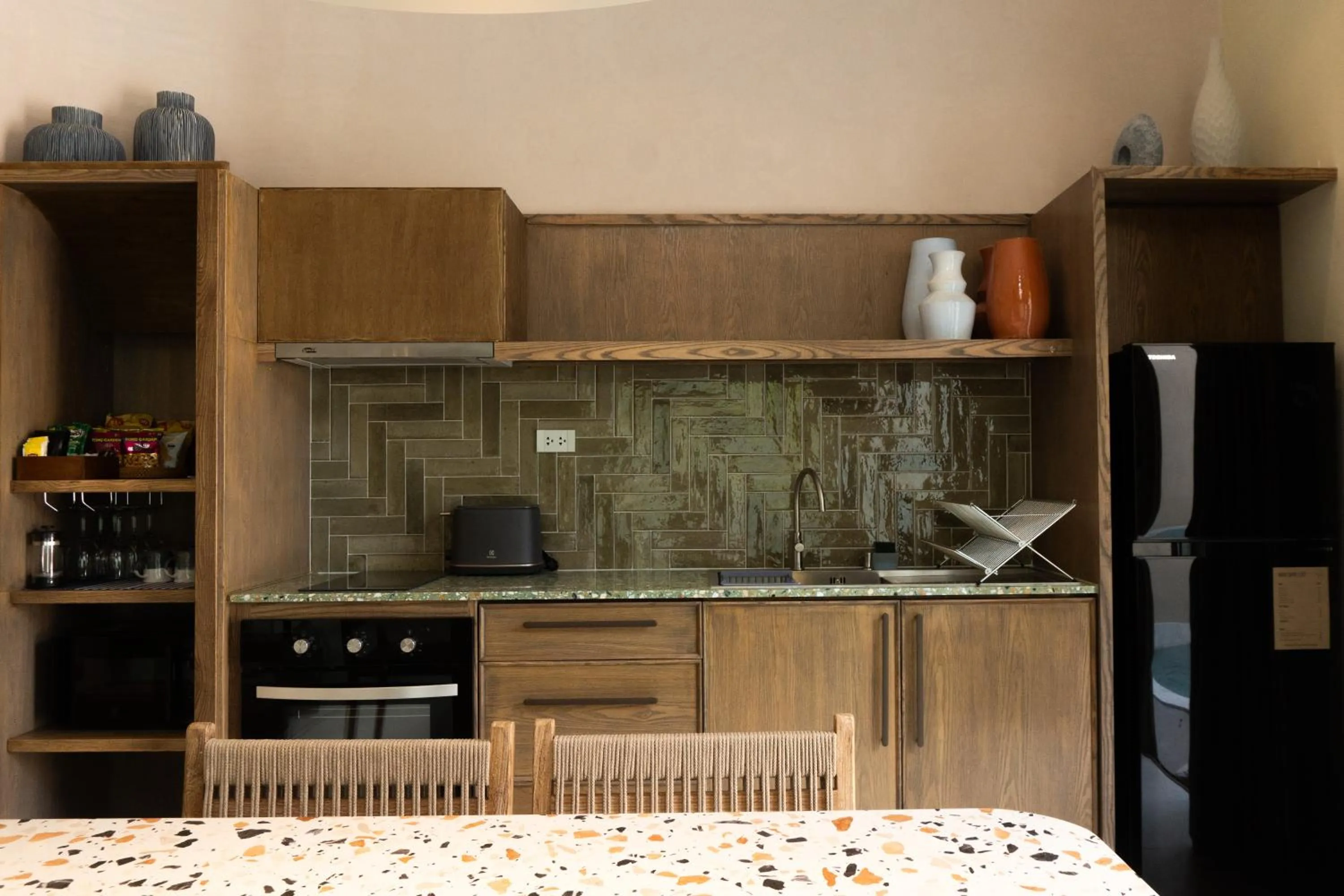 Kitchen or kitchenette in Seamira House Huahin