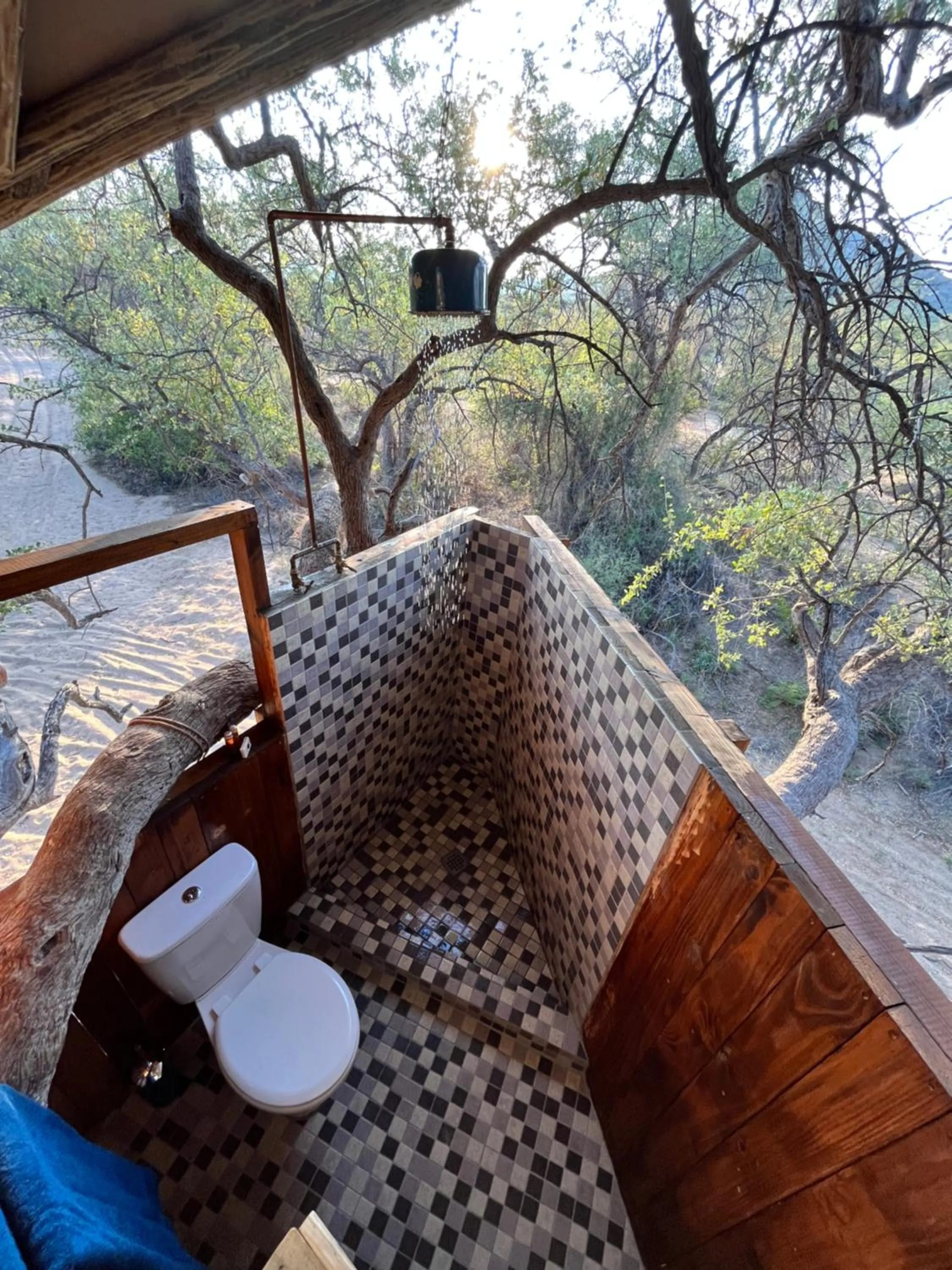 Bathroom in Ondudu Safari Lodge