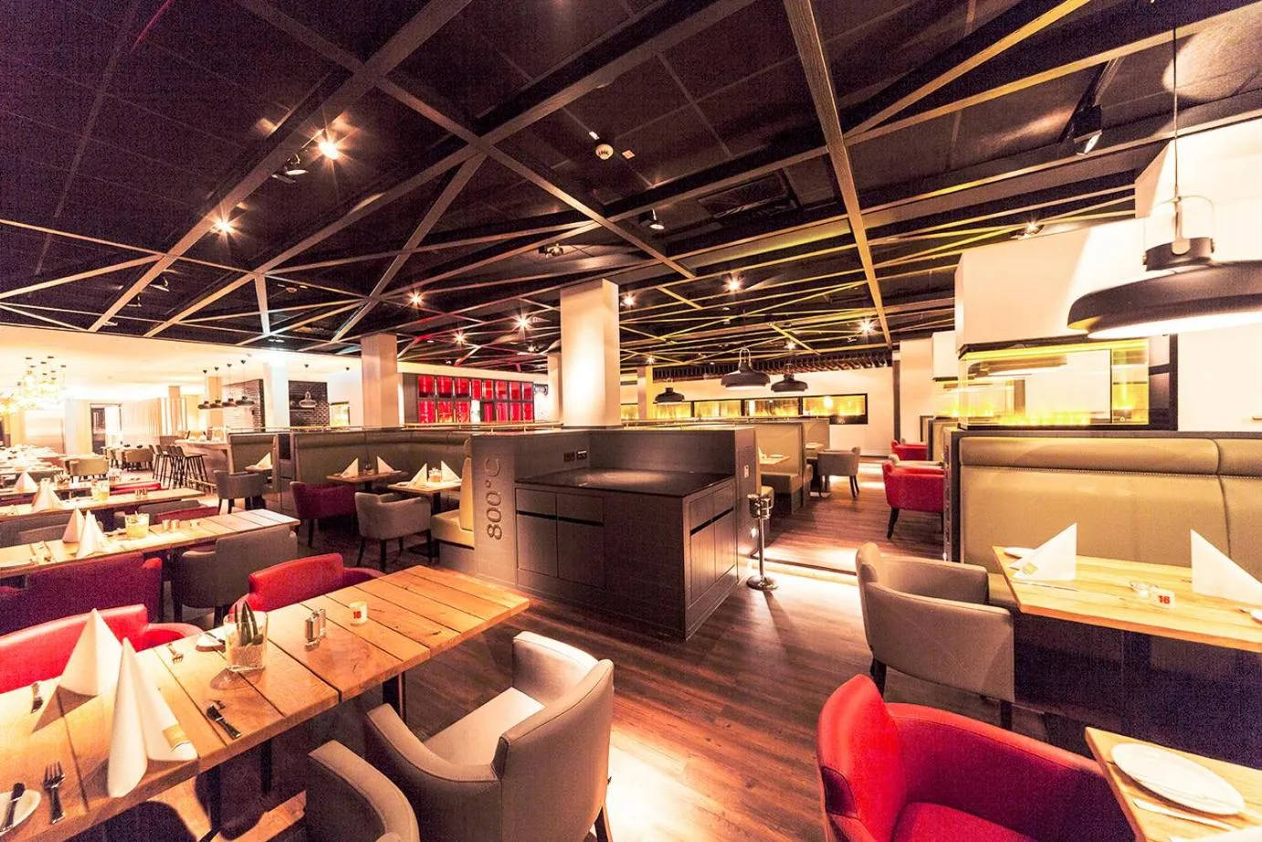 Meals in See und Sporthotel Ankum mit Lakeside Apartments