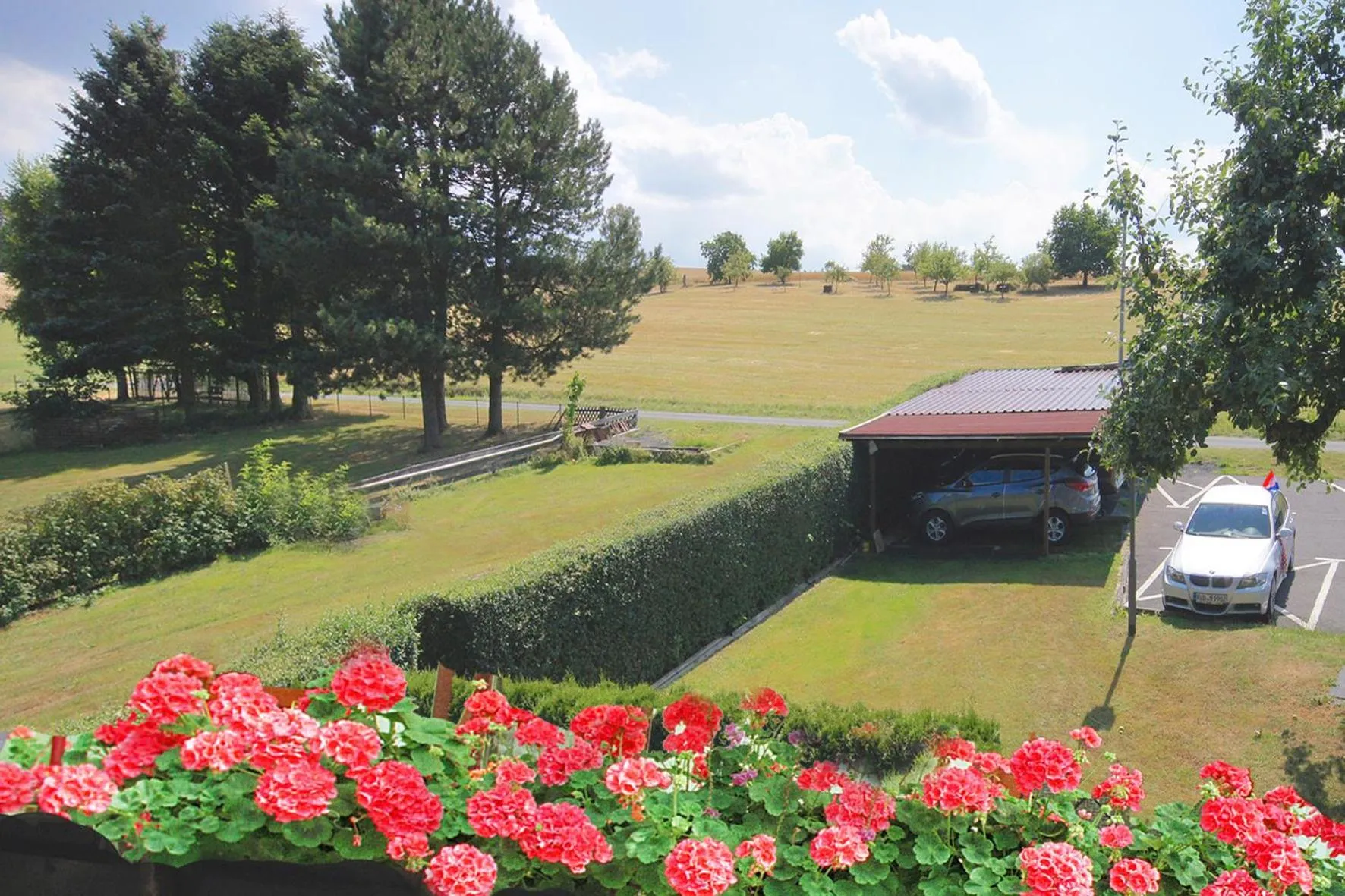 Garden in Hotel & Restaurant Zum Deutschen Haus