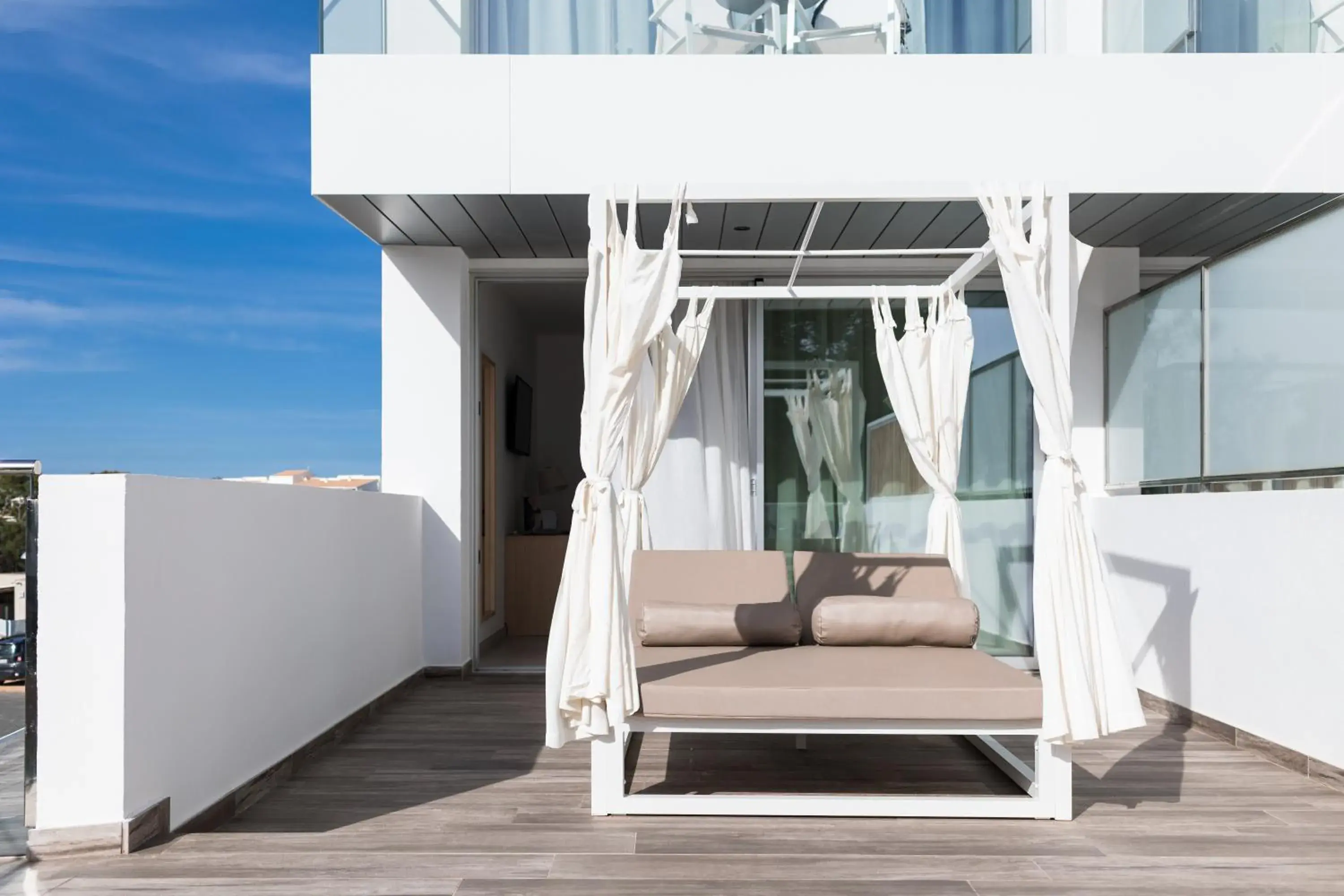 Superior Deluxe Double or Twin Room in Petit Sagitario Adults only Superior Deluxe Double or Twin Room in Petit Sagitario Adults only