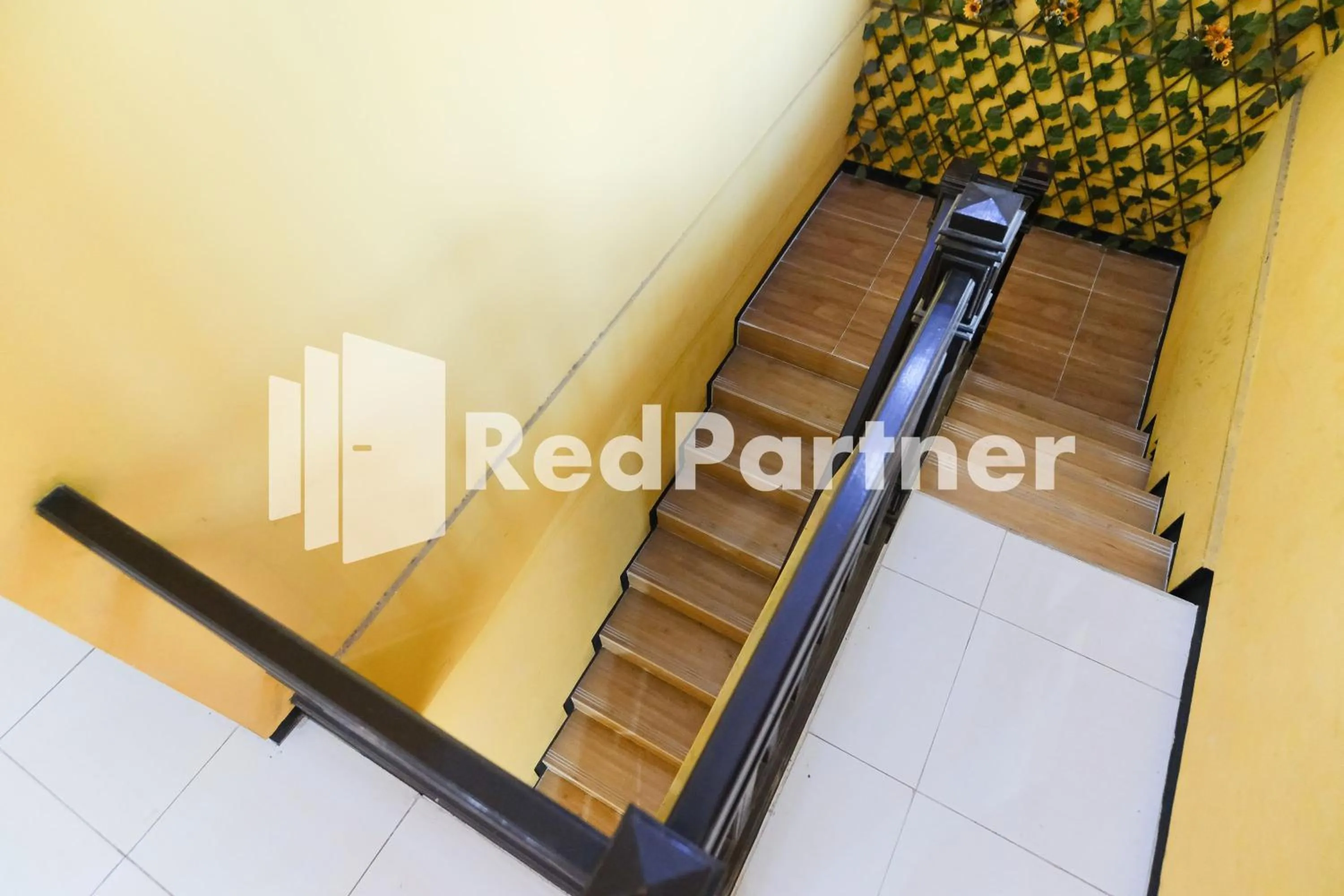 Floor plan in Dea Homestay Syariah at Kertomenanggal Surabaya Mitra RedDoorz