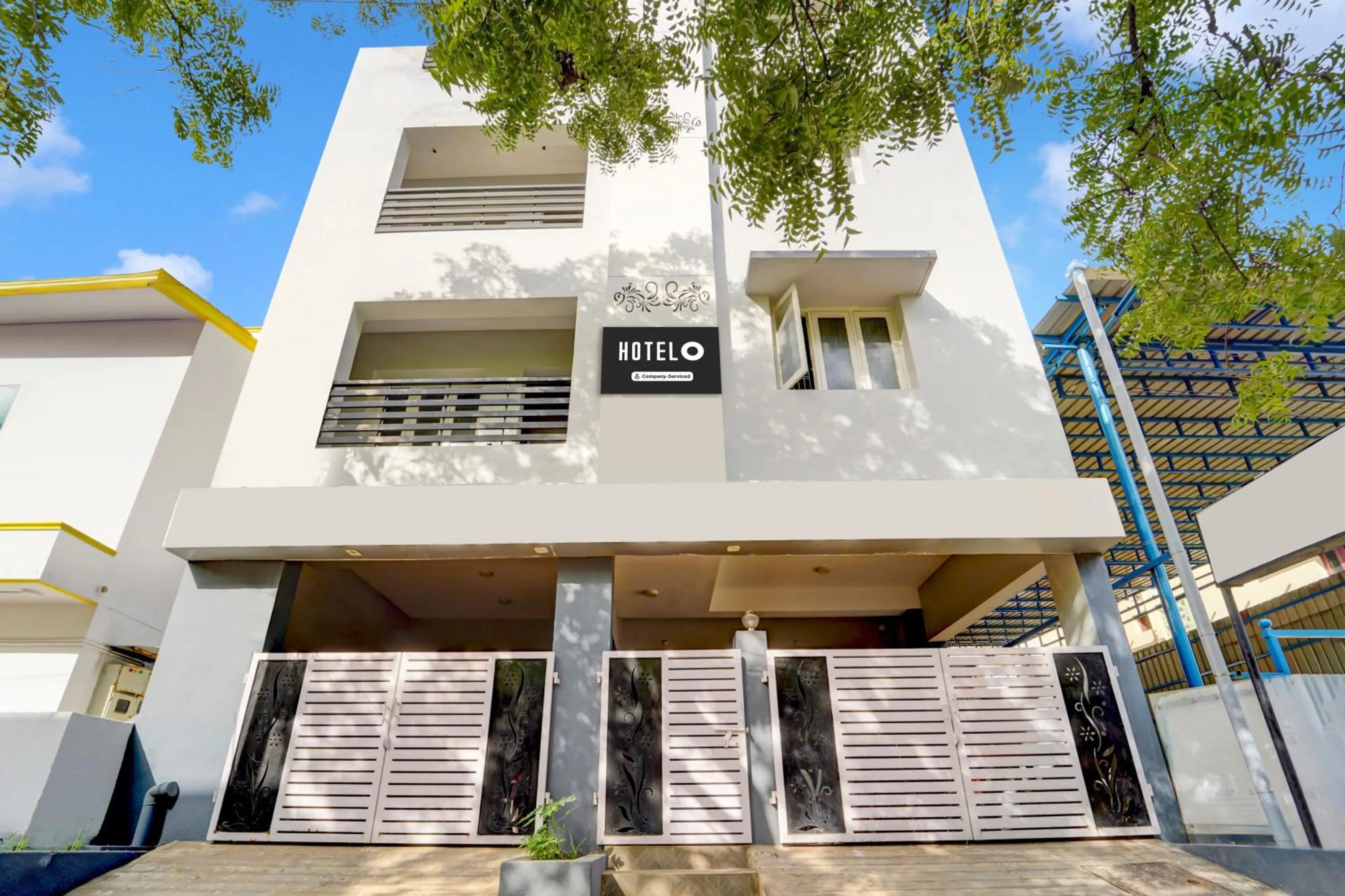 Facade/entrance in Super Hotel O Madurai Near Bus Stand