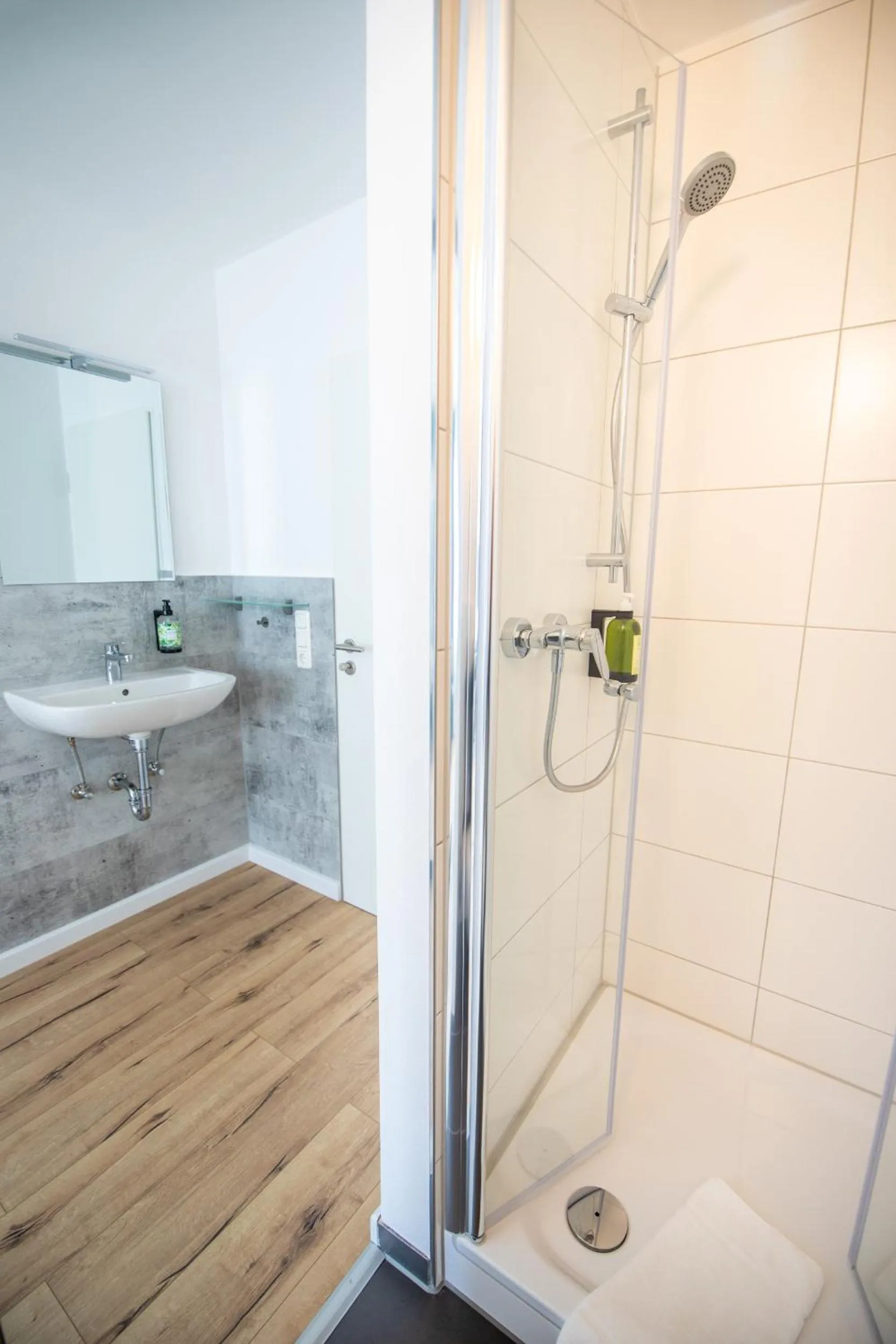 Shower in Hotel Clement - Bed & Breakfast