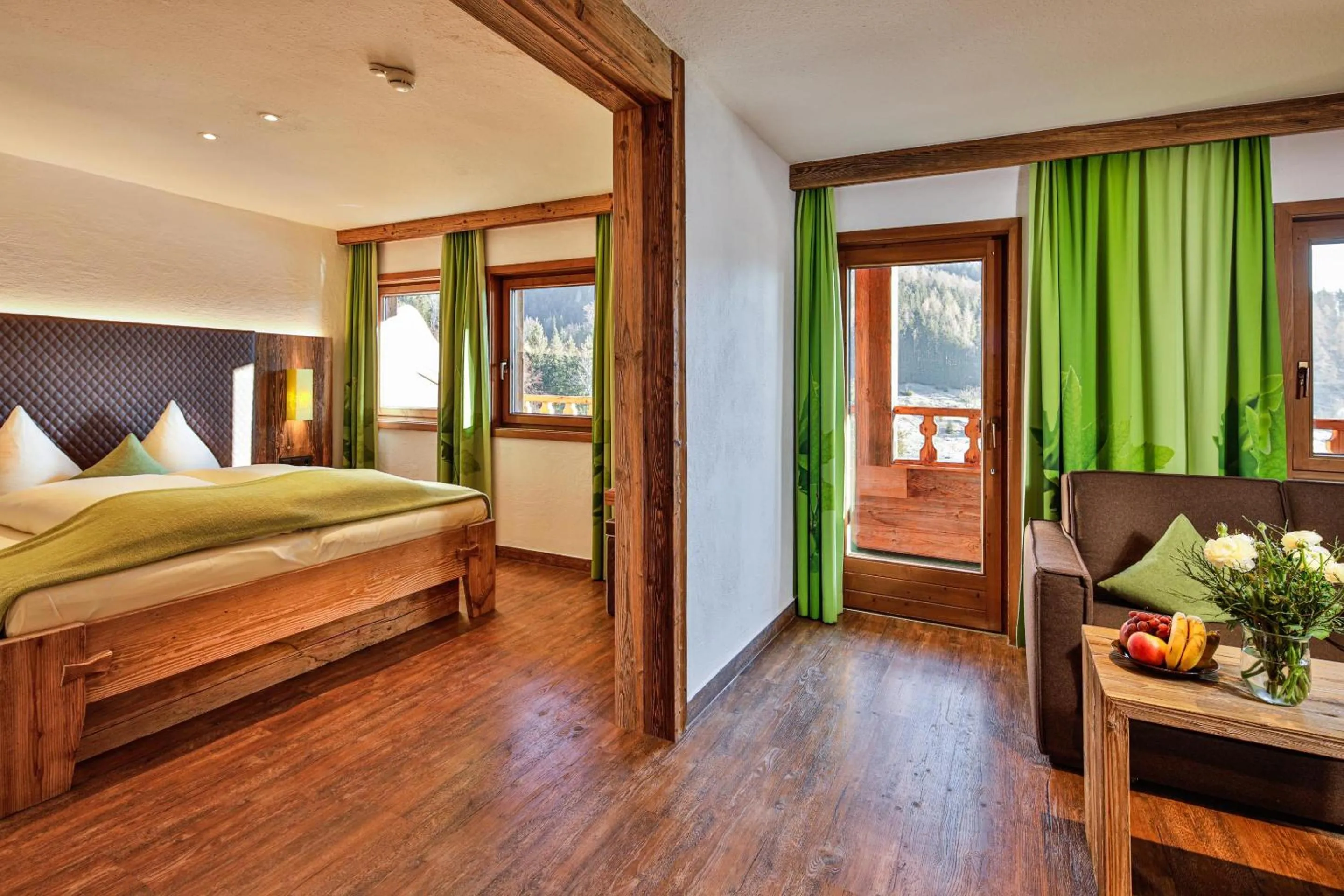 Bedroom, Bed in Feuriger Tatzlwurm Berghotel & Spa, BW Signature Collection