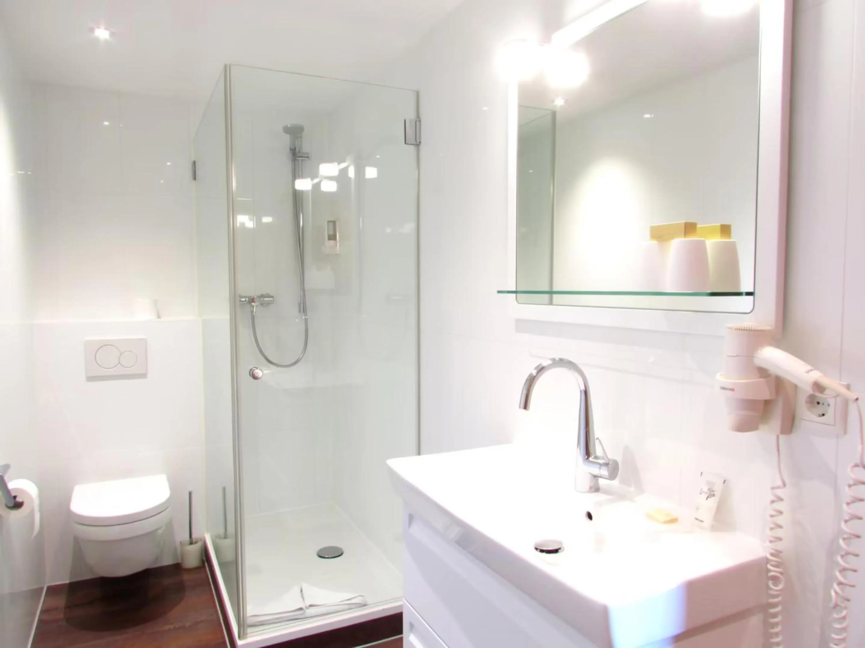 Bathroom in Feuriger Tatzlwurm Berghotel & Spa, BW Signature Collection