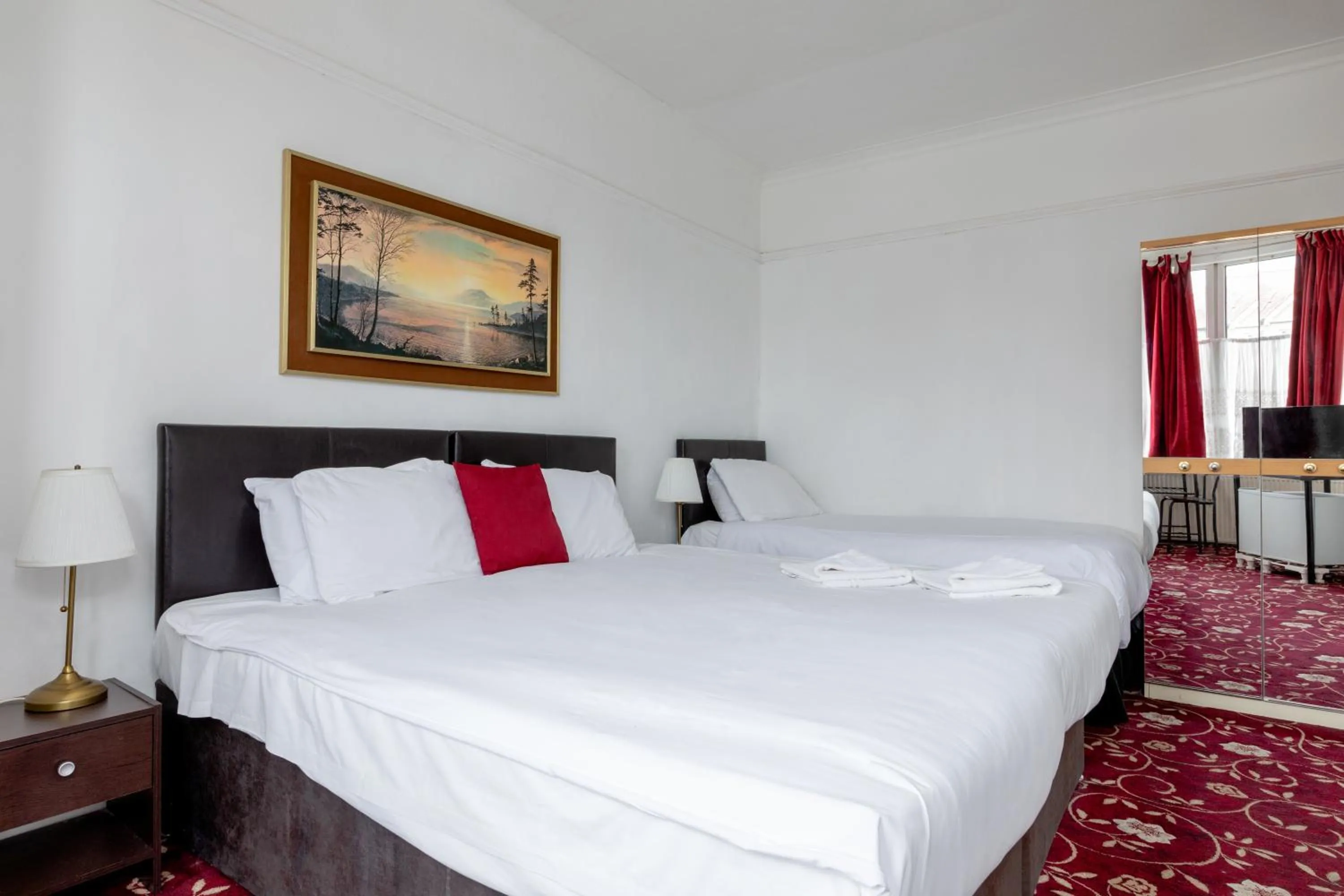 Bedroom, Bed in Euro Hotel Harrow