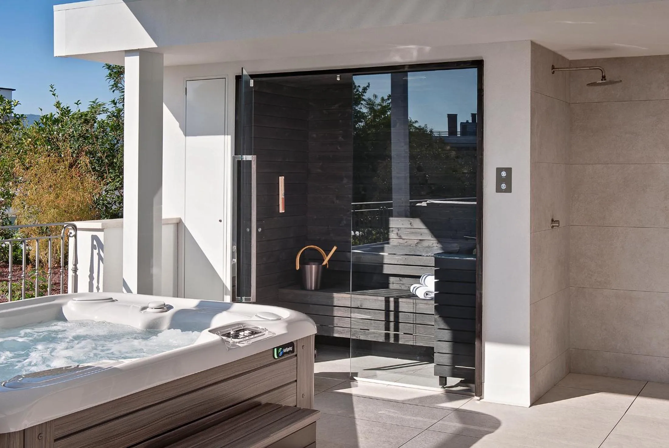 Hot Tub in Tritone LUXURY HOTEL THERMAE & SPA