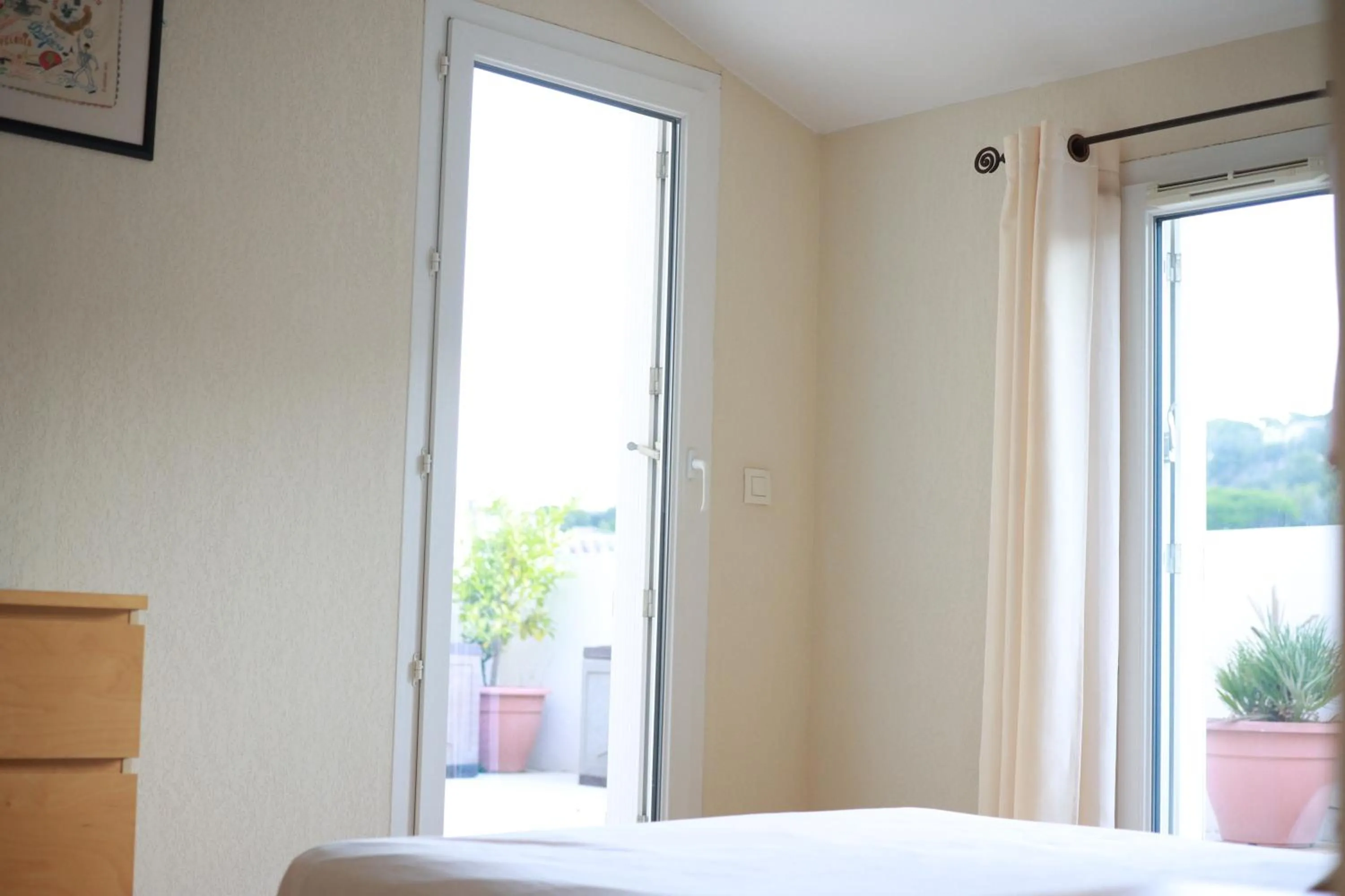 Bed in Casa Del Mar - Beautiful Two Bedroom Penthouse Apartment