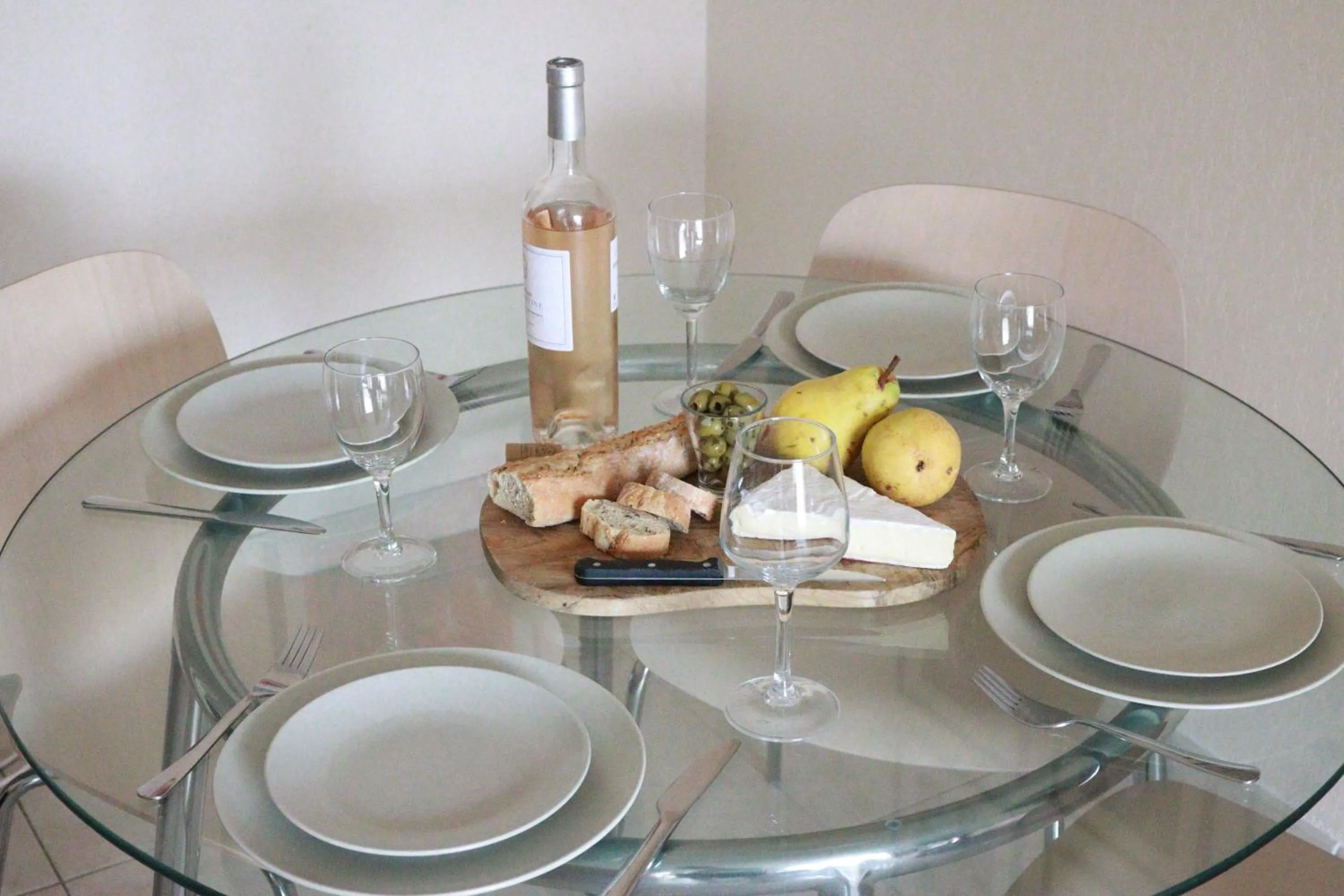 TV and multimedia in Casa Del Mar - Beautiful Two Bedroom Penthouse Apartment