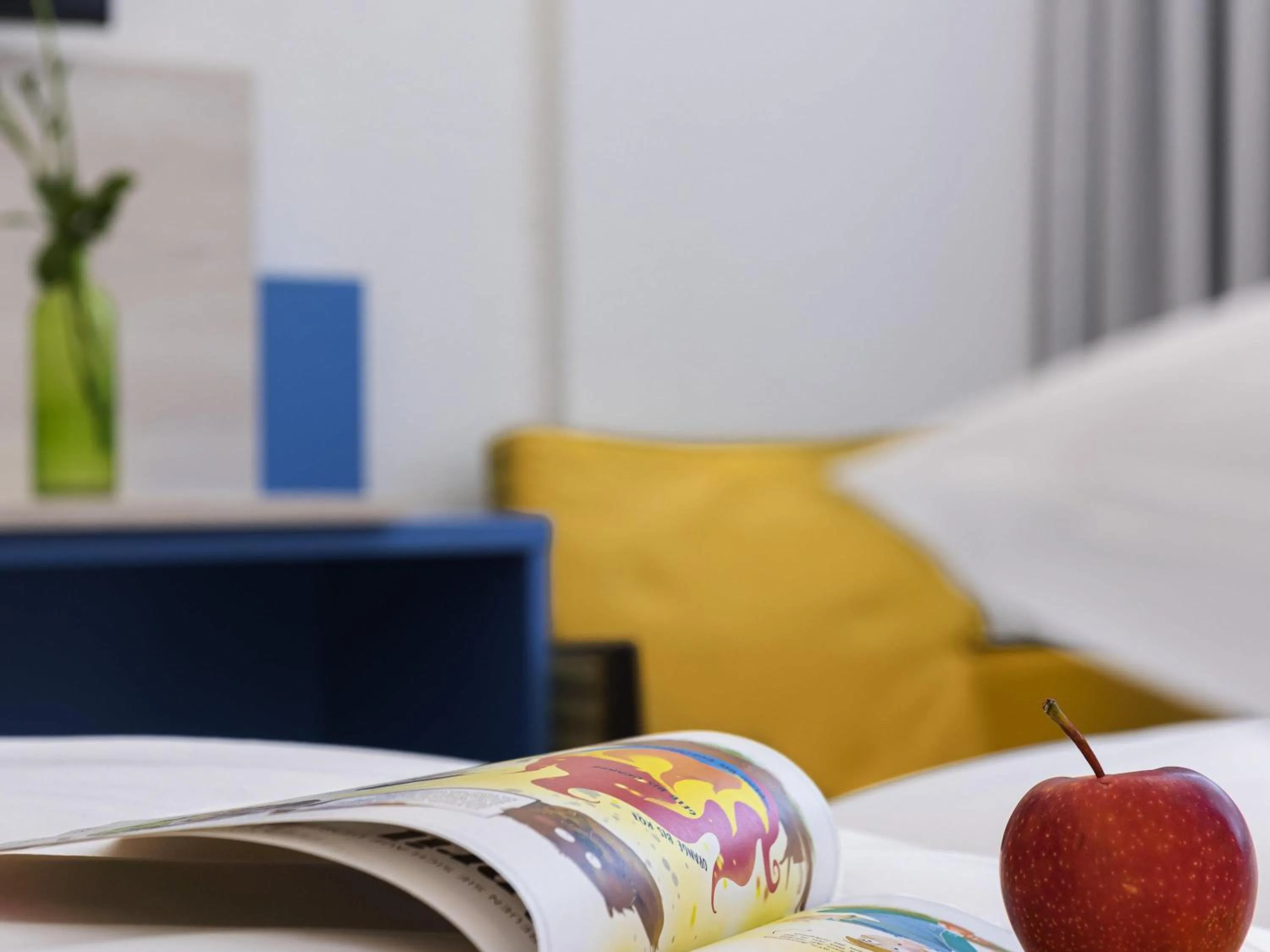 Bedroom, Bed in greet Berlin Alexanderplatz