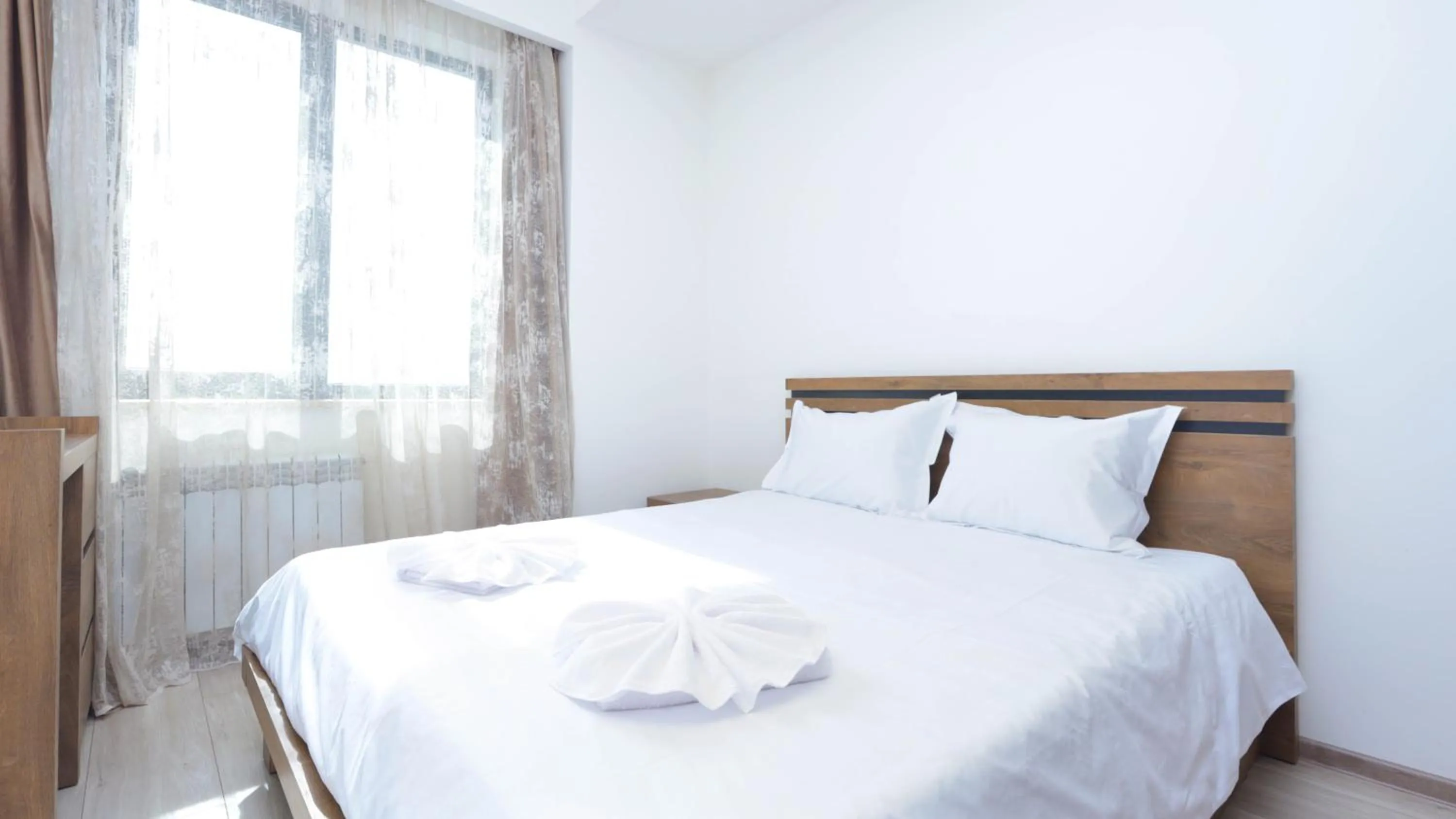 Bed in Apart-hotel on Koghbatsi 16