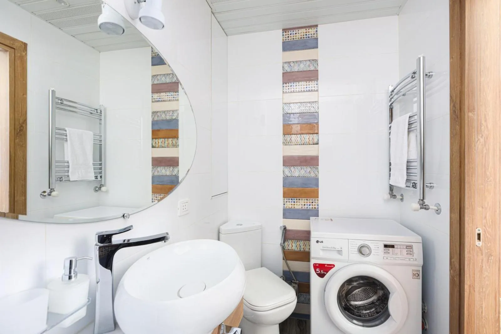 Bathroom in Apart-hotel on Koghbatsi 16