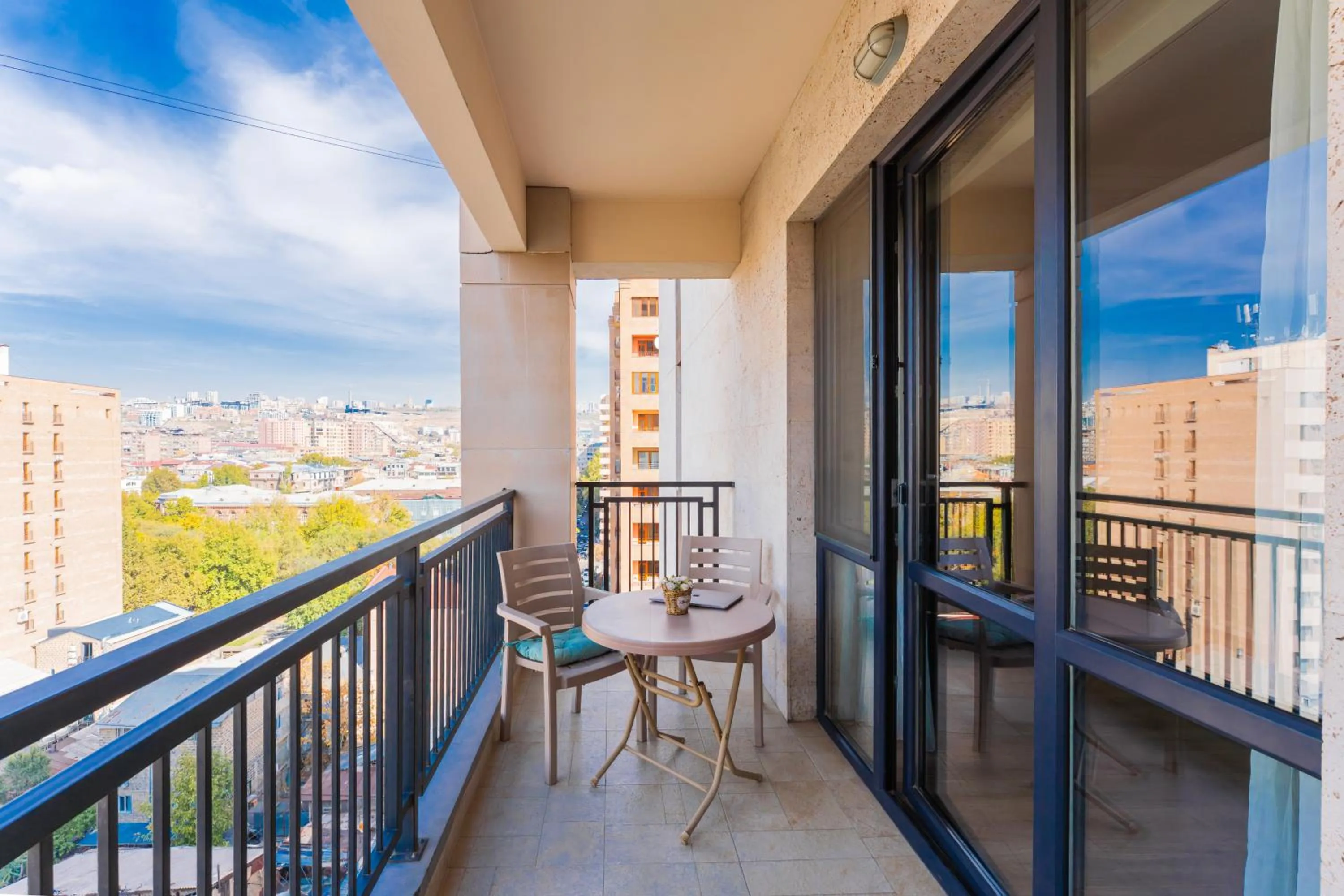 Balcony/Terrace in Apart-hotel on Koghbatsi 16