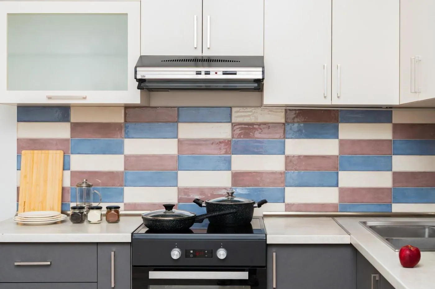 Kitchen or kitchenette in Apart-hotel on Koghbatsi 16