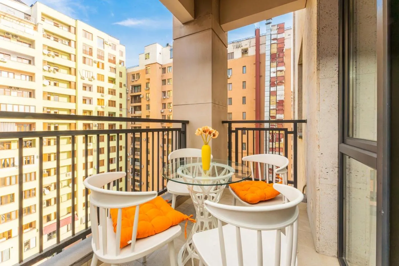 Balcony/Terrace in Apart-hotel on Koghbatsi 16
