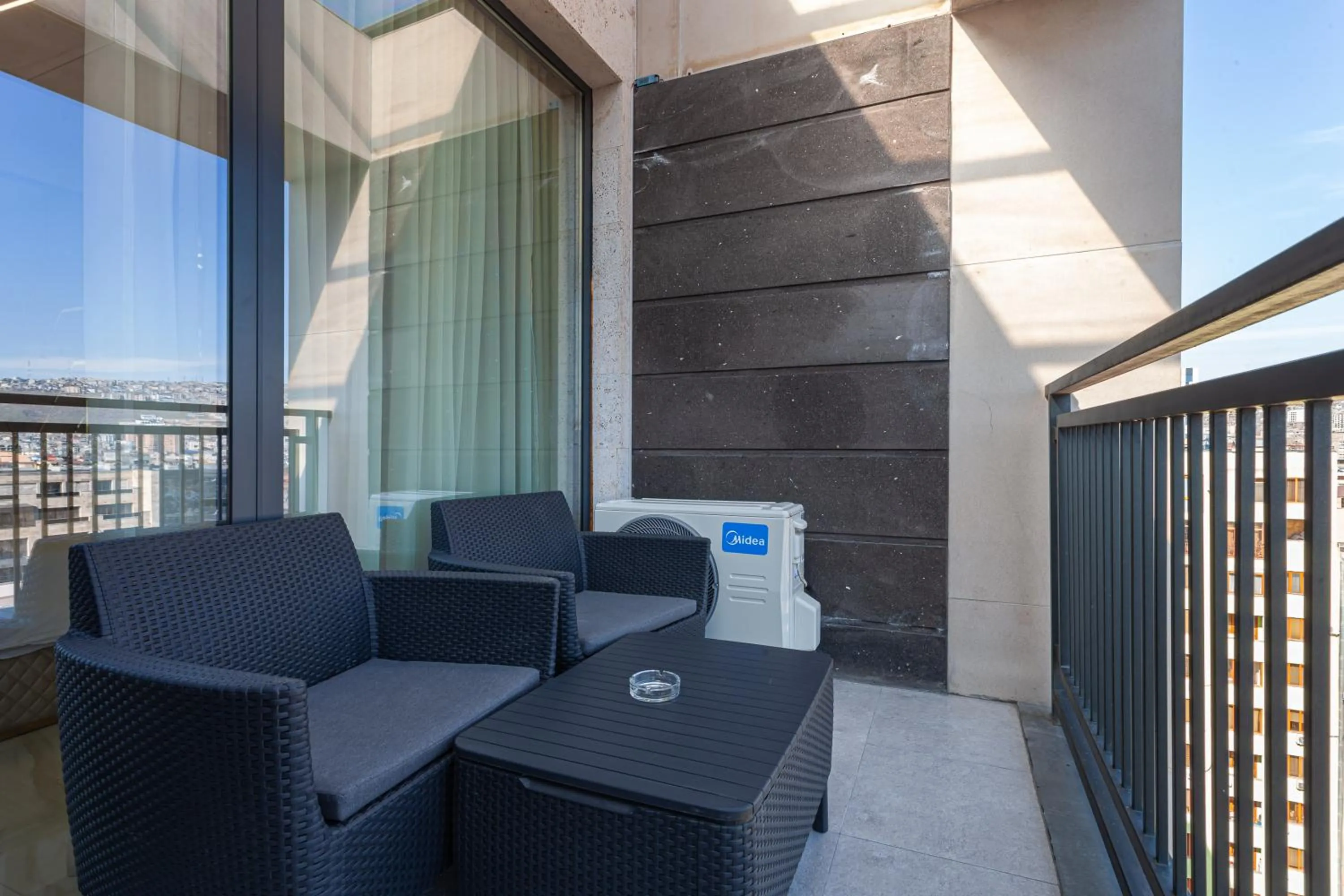 Balcony/Terrace in Apart-hotel on Koghbatsi 16