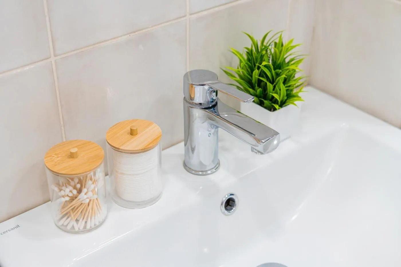 Bathroom in Apart-hotel on Koghbatsi 16