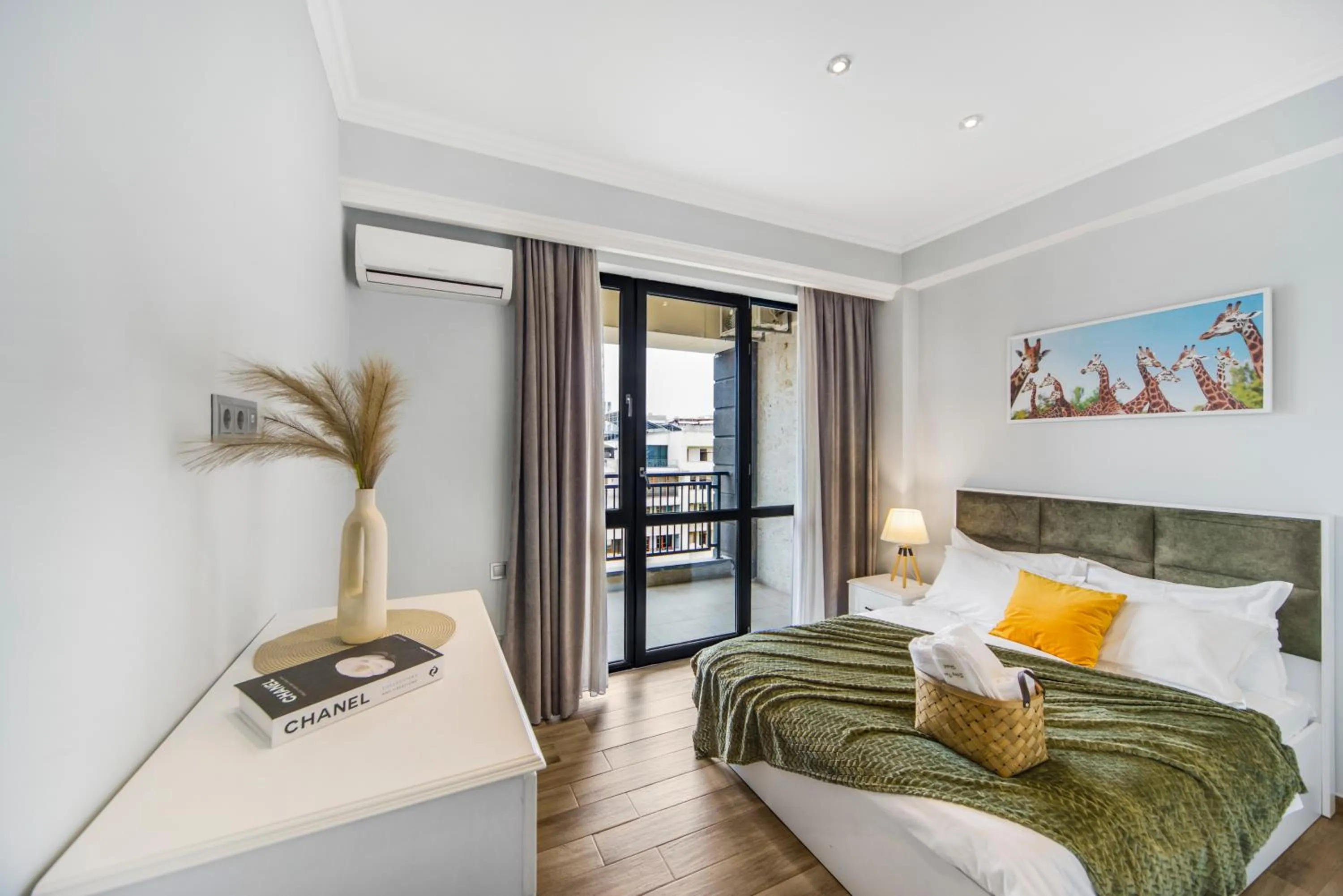 Bed in Apart-hotel on Koghbatsi 16