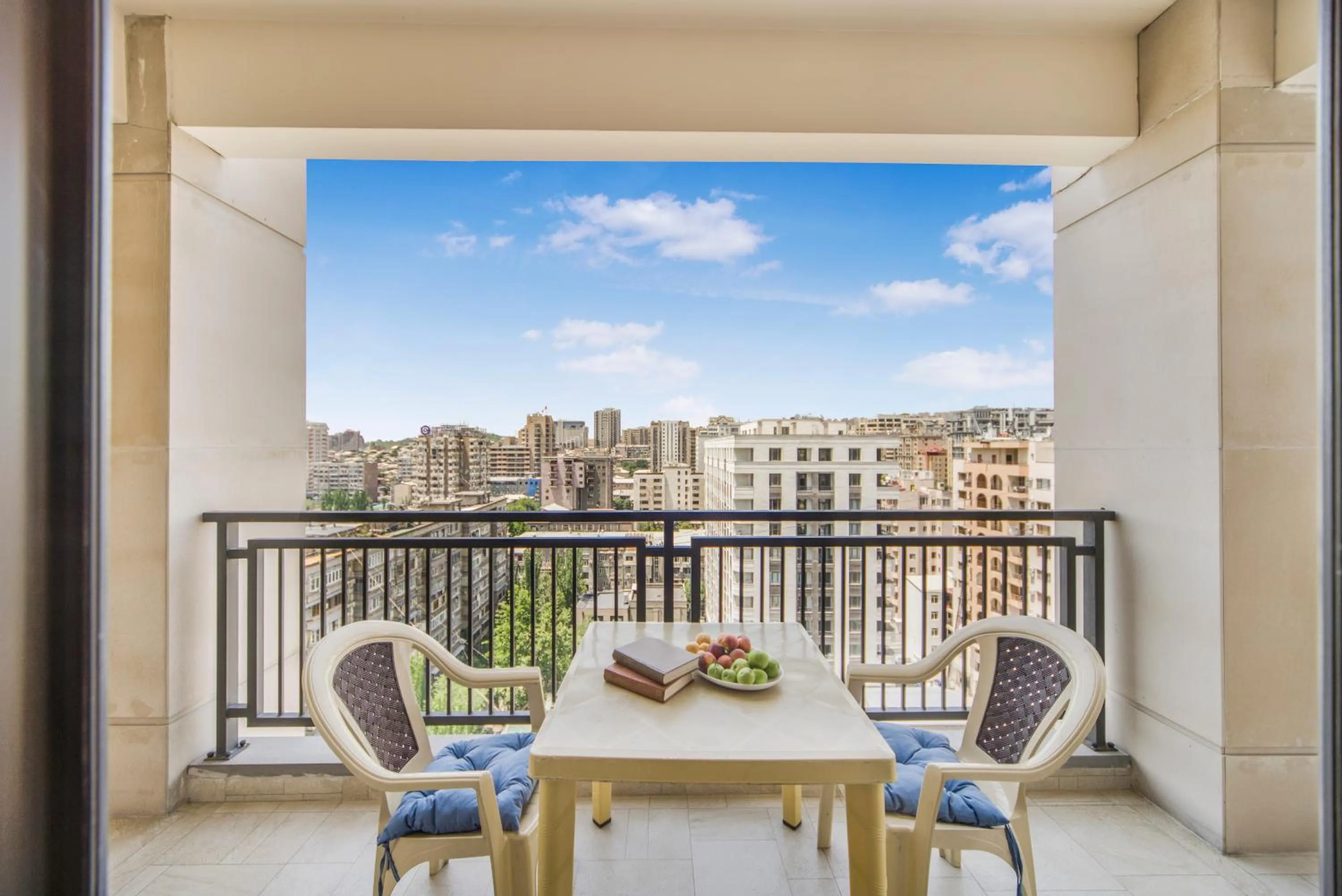 Balcony/Terrace in Apart-hotel on Koghbatsi 16